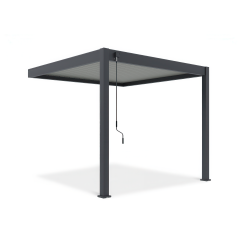 Antracitová hliníková pergola Gutroof ELEGANCE WALL 3x3 m s kľukou na ovládanie strechy na bielom pozadí