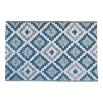 Vonkajší koberec na terasu Wires Blue 160x230cm s modro-bielym geometrickým vzorom kosoštvorcov a krížov v pohľade zhora