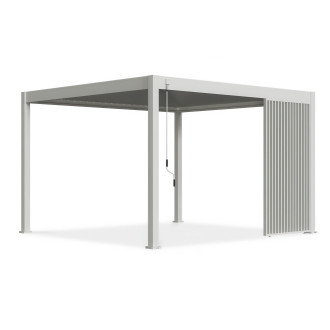 Biely žalúziový panel Gutroof 1,3 m namontovaný na bielej pergole s kľukou na ovládanie lamiel