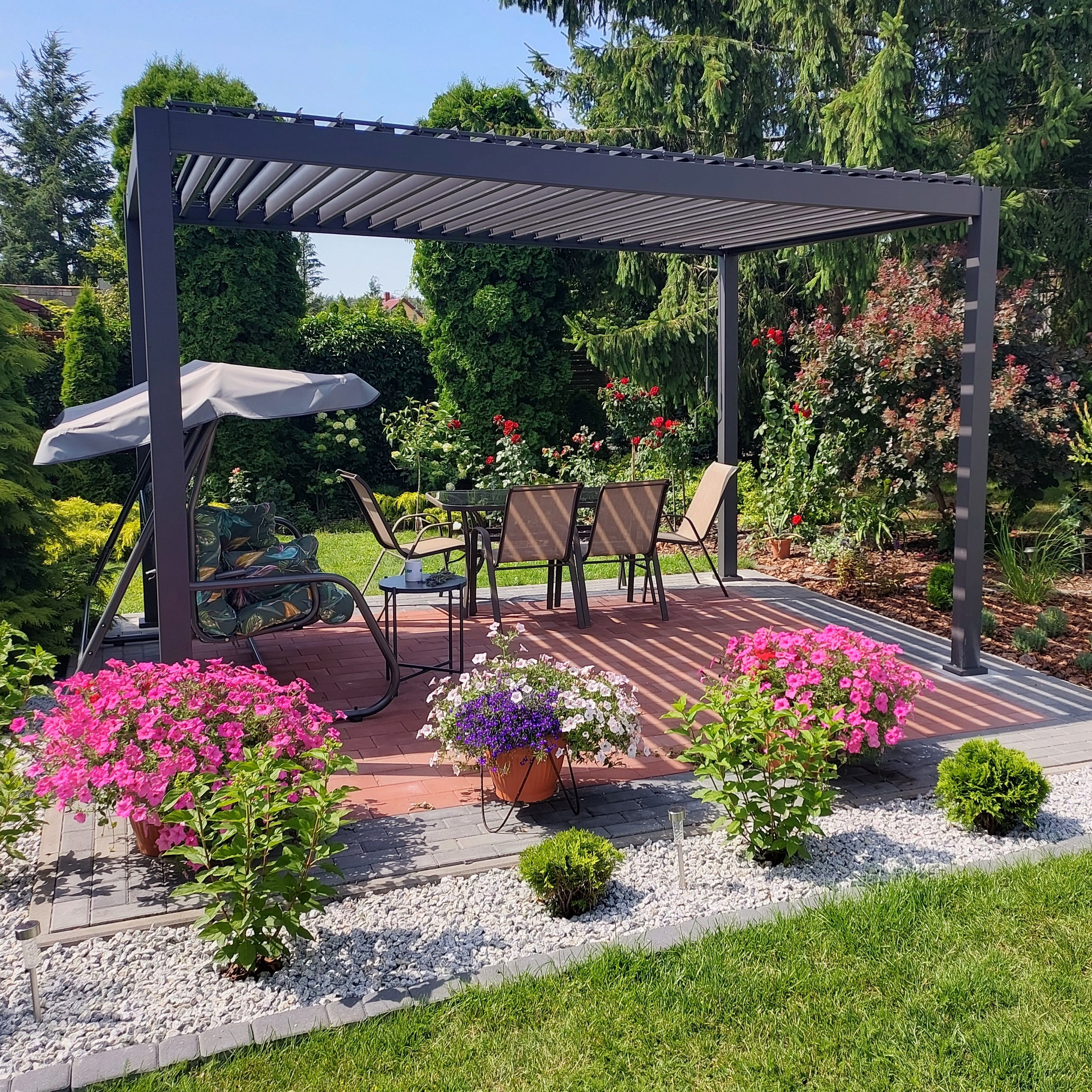 Hliníková pergola Gutroof Premium 3x4 m antracit fotografia realizácie 4