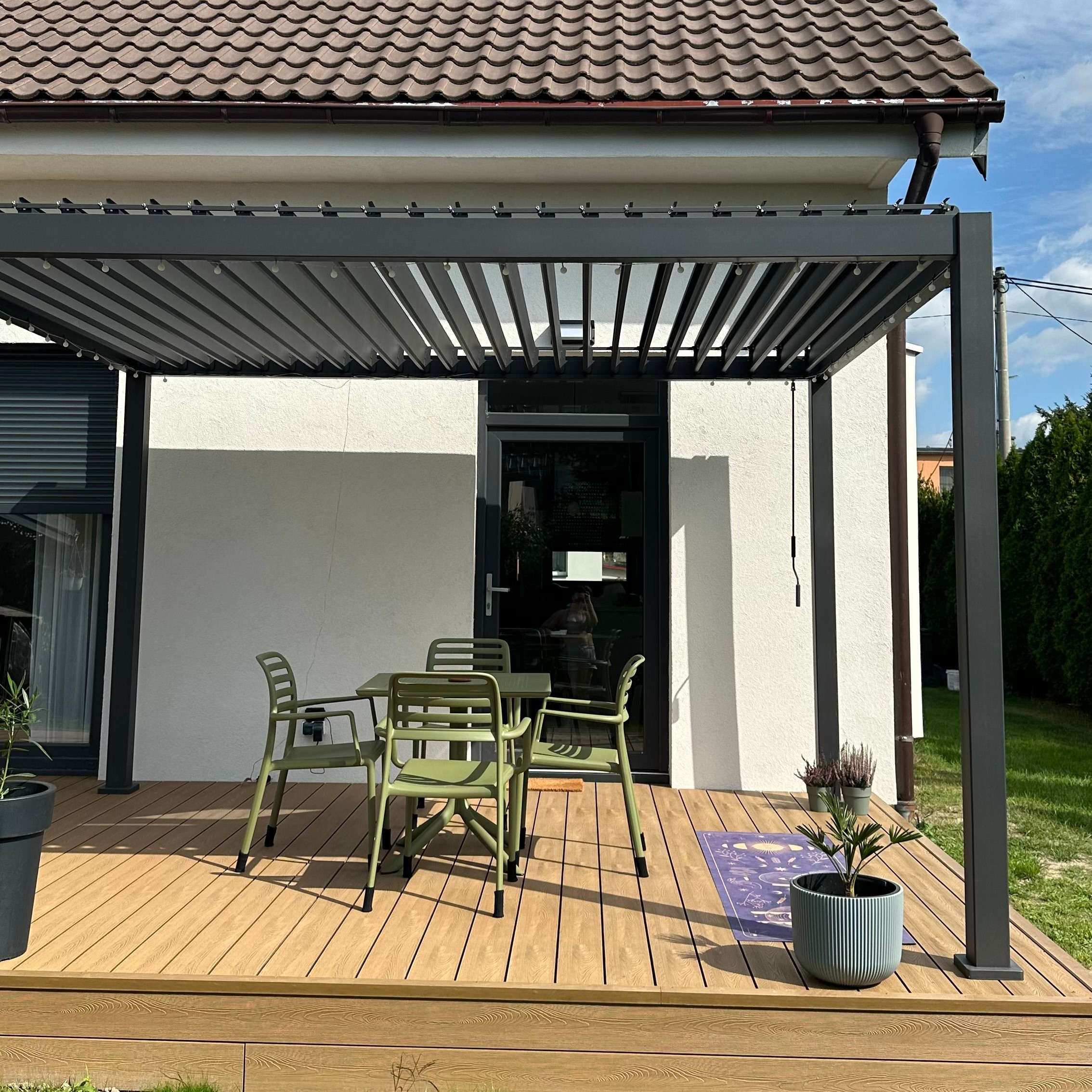 Hliníková pergola Gutroof Premium 3x4 m antracit fotografia realizácie 15