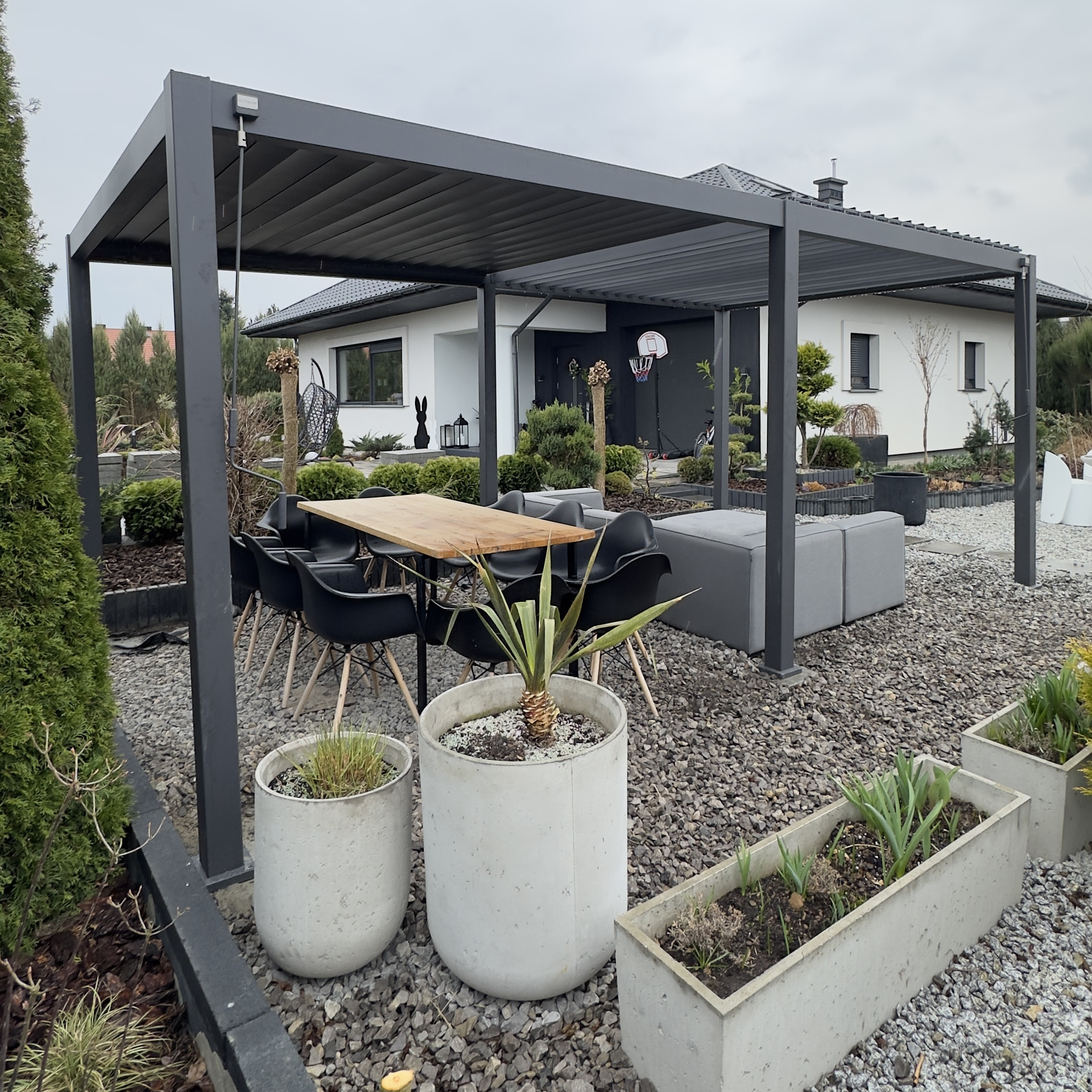 Hliníková pergola Gutroof Premium 3x6 m antracit fotografia realizácie 2