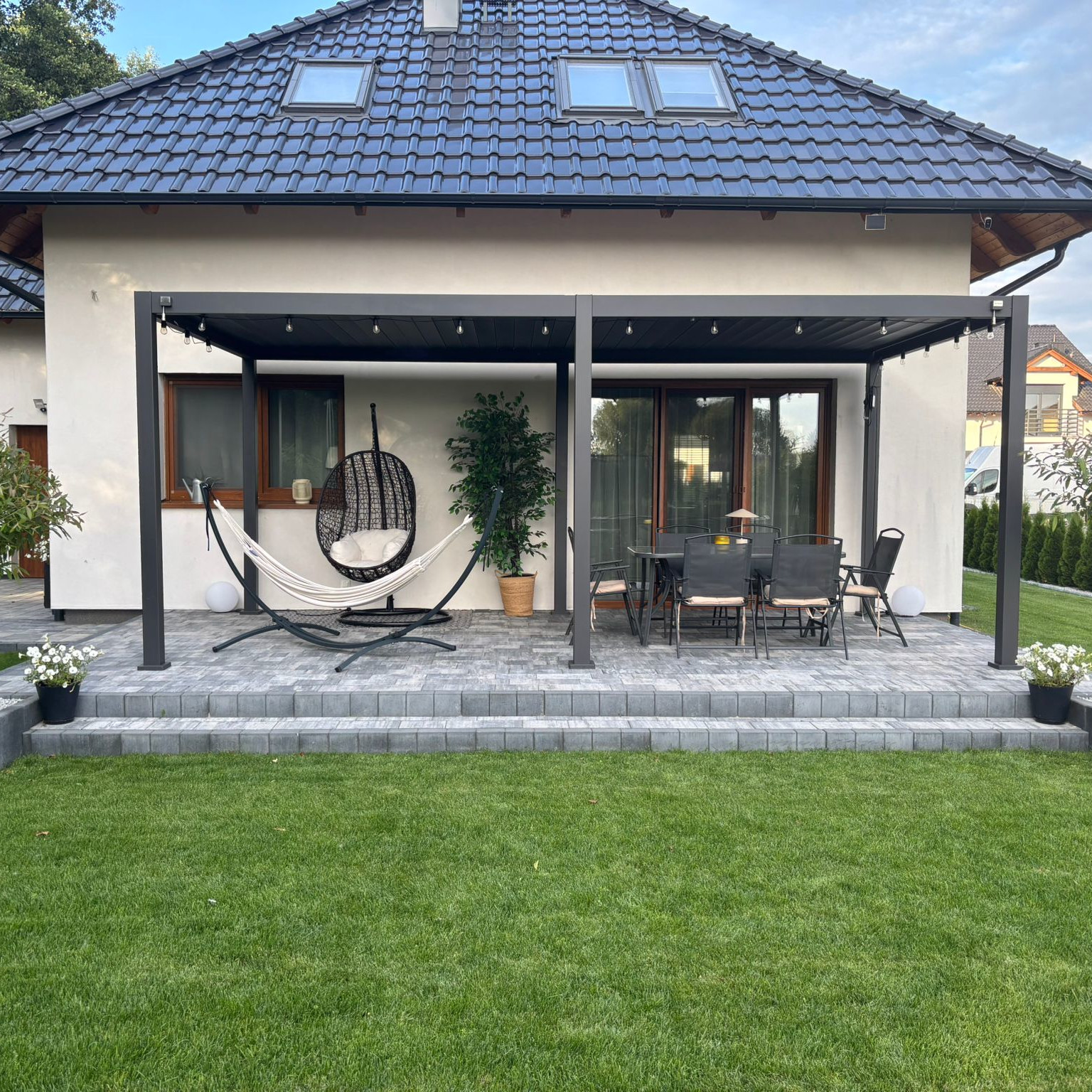 Hliníková pergola Gutroof Premium 3x6 m antracit fotografia realizácie 5