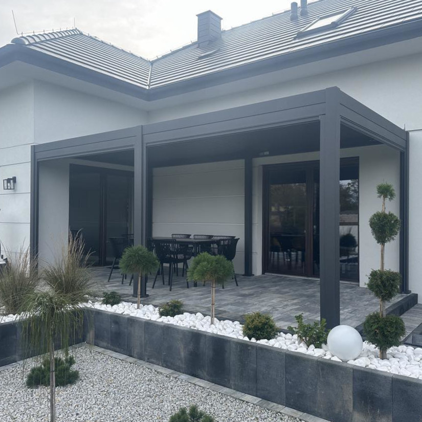 Hliníková pergola Gutroof Premium 3x6 m antracit fotografia realizácie 6