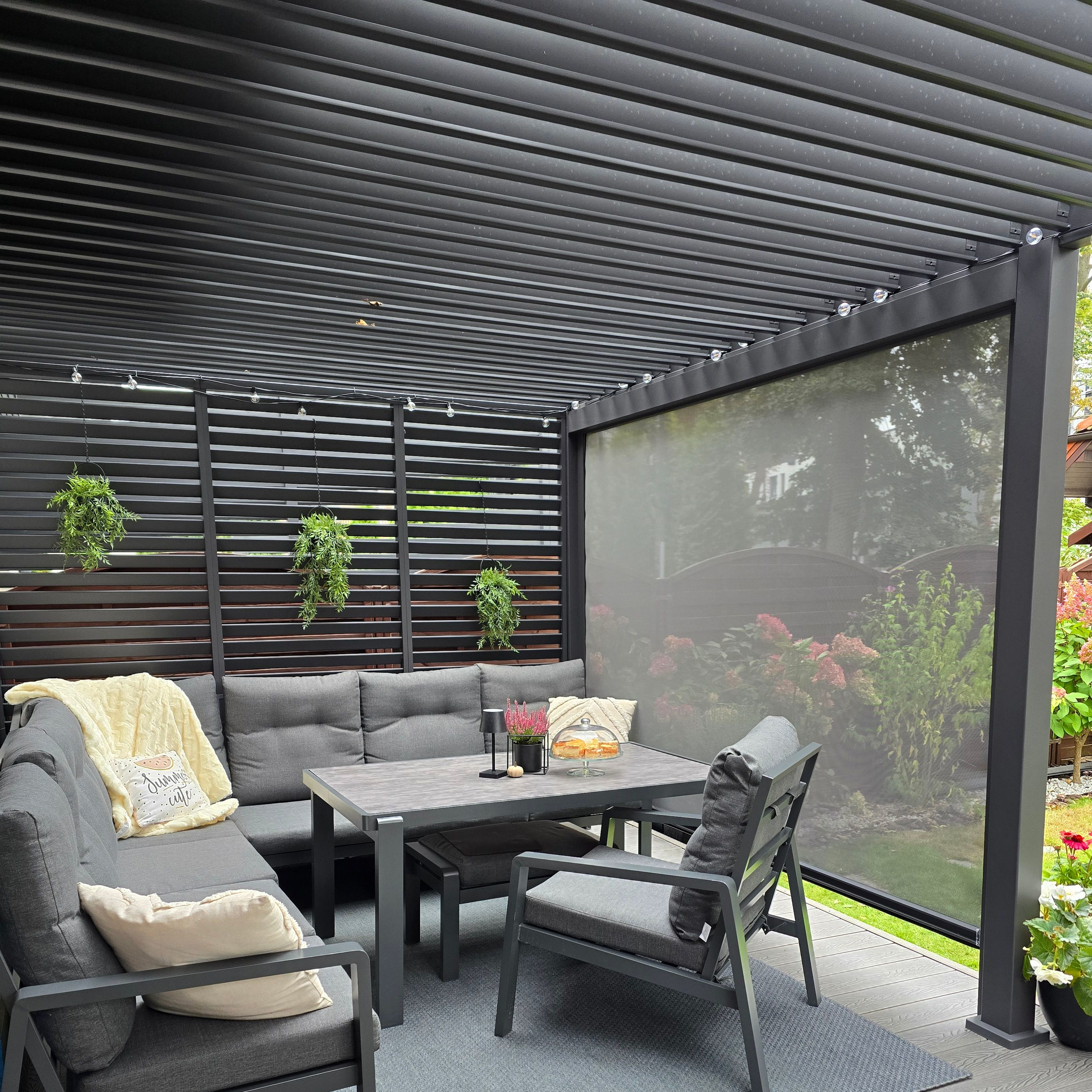 Hliníková pergola Gutroof Premium 3x6 m antracit fotografia realizácie 17