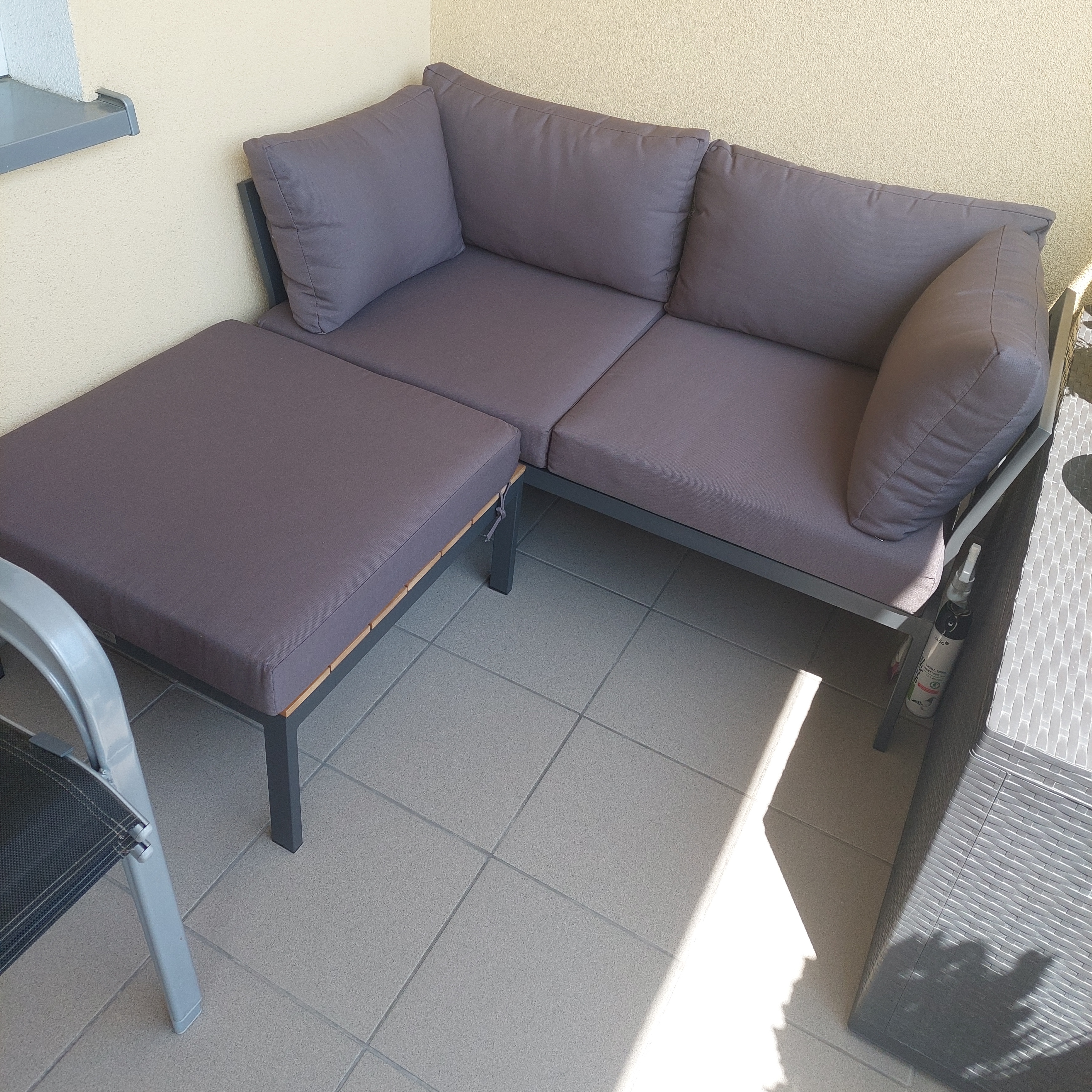 Záhradná rohová zostava Bjørkka Java Dark Grey fotografia realizácie 4