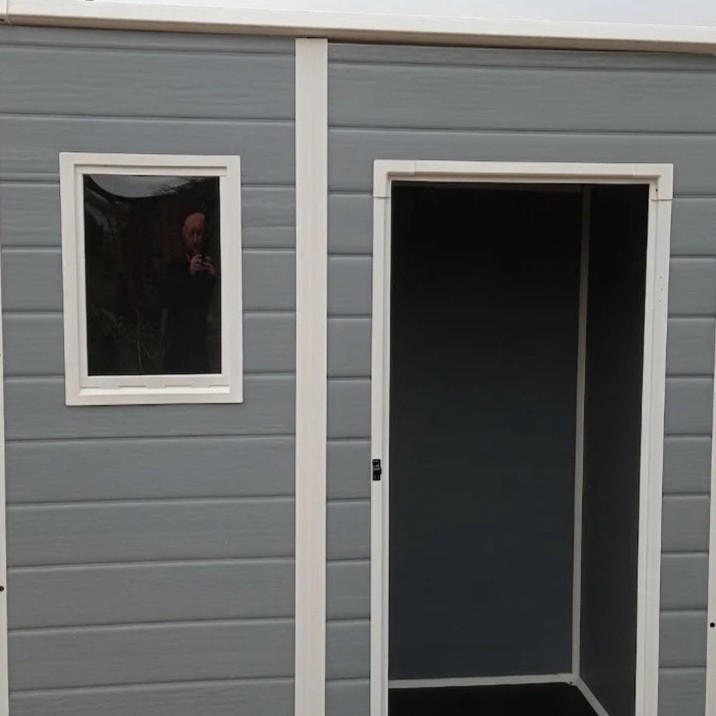 Plastový záhradný domček Keter Manor Pent 6x4 fotografia realizácie 1