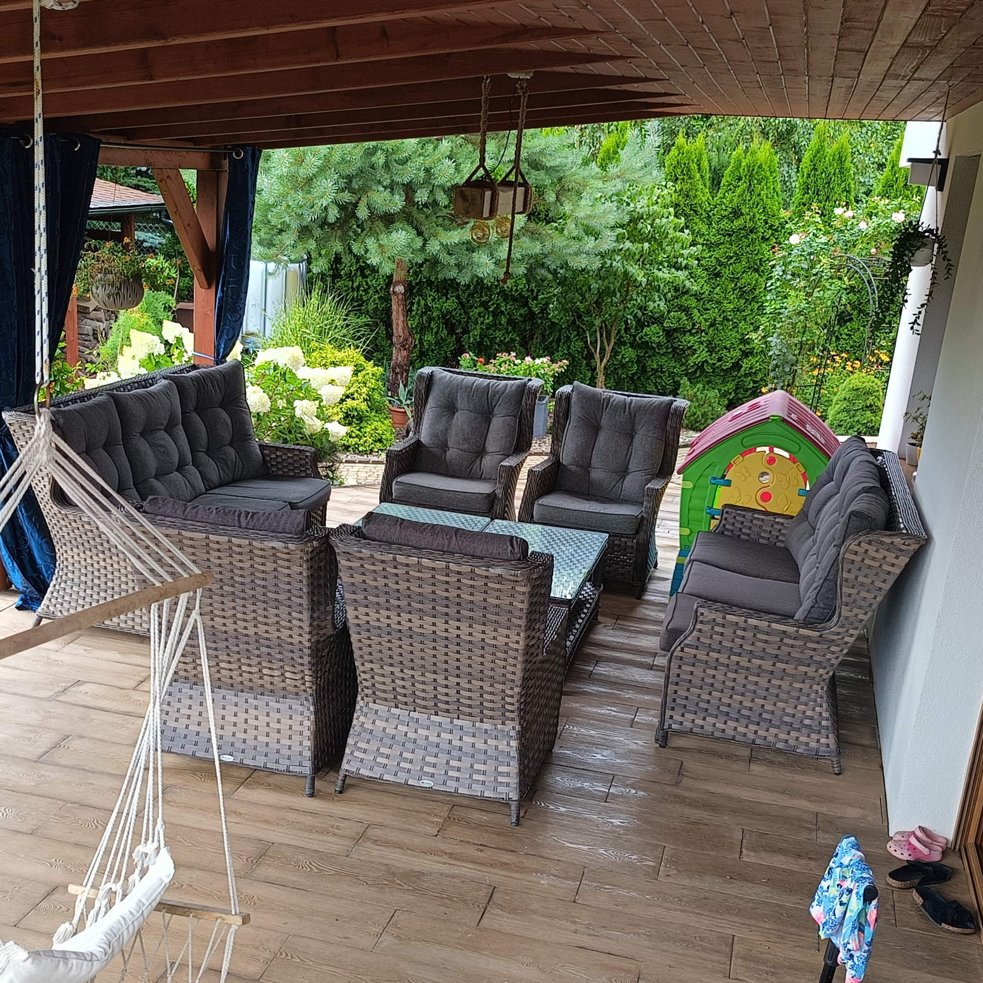 Záhradná zostava BJORKKA TRIVENTO 3 Melange fotografia realizácie 2