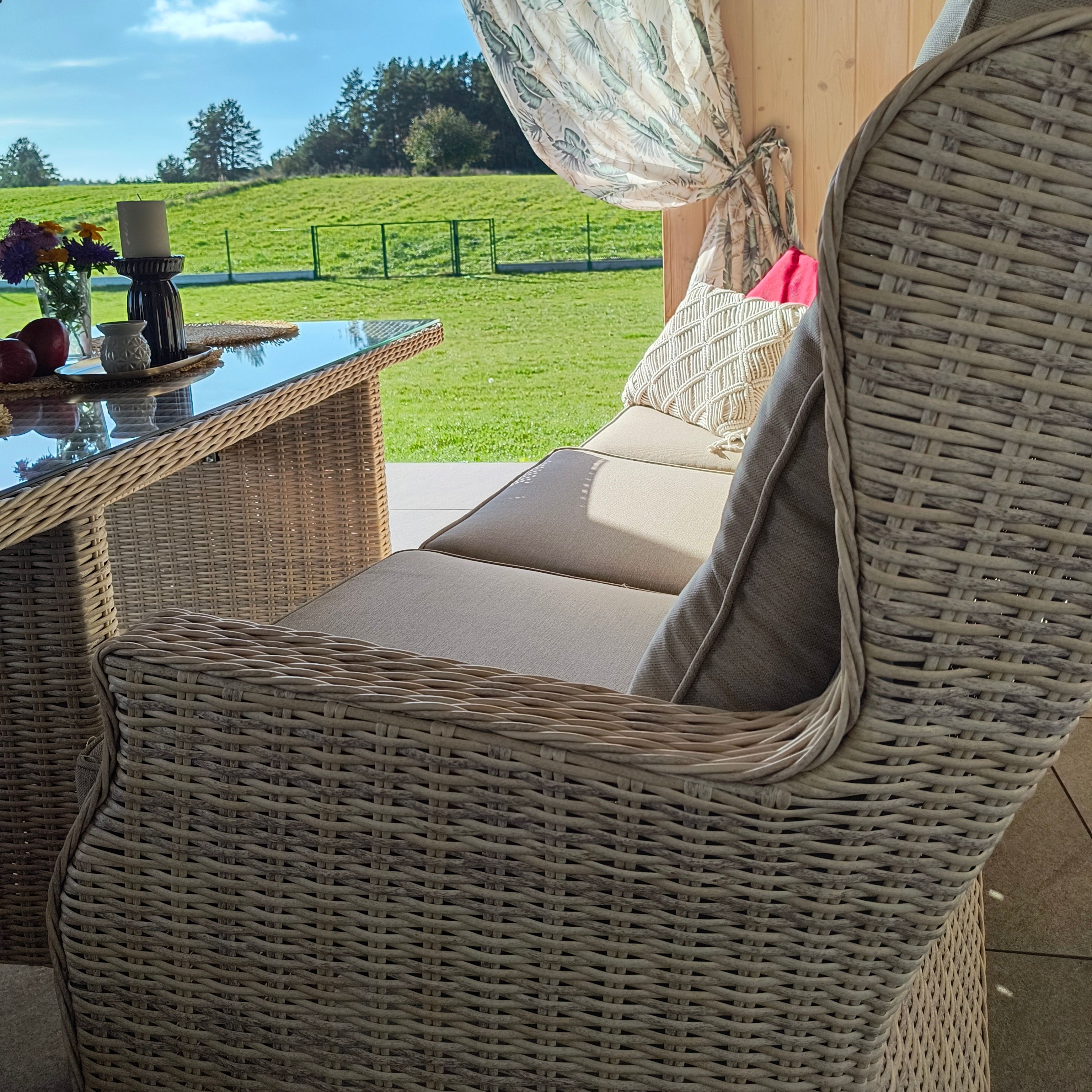 Záhradná zostava BJORKKA Trivento Dining 3 Beige fotografia realizácie 8