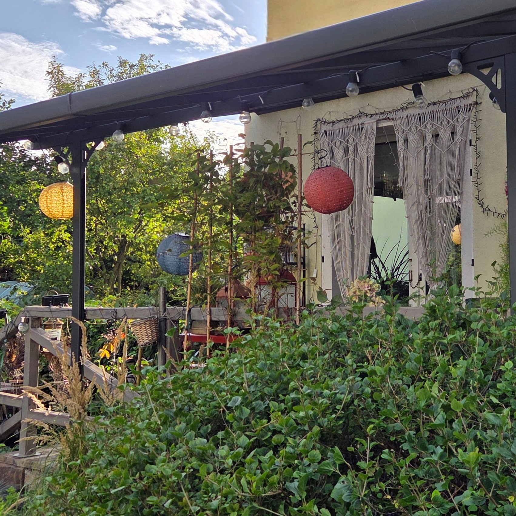 Hliníková pergola Hardmaister Atlanta 4,4x3 m sivá fotografia realizácie 3