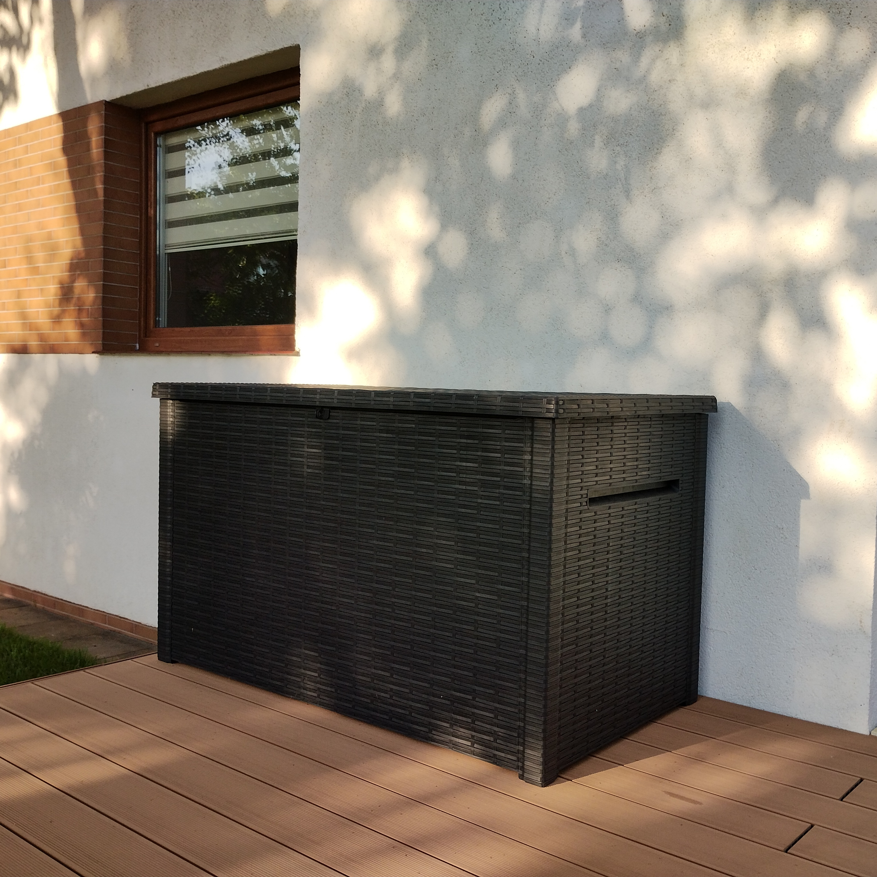 Záhradný úložný box Keter Java 850L Graphite fotografia realizácie 1