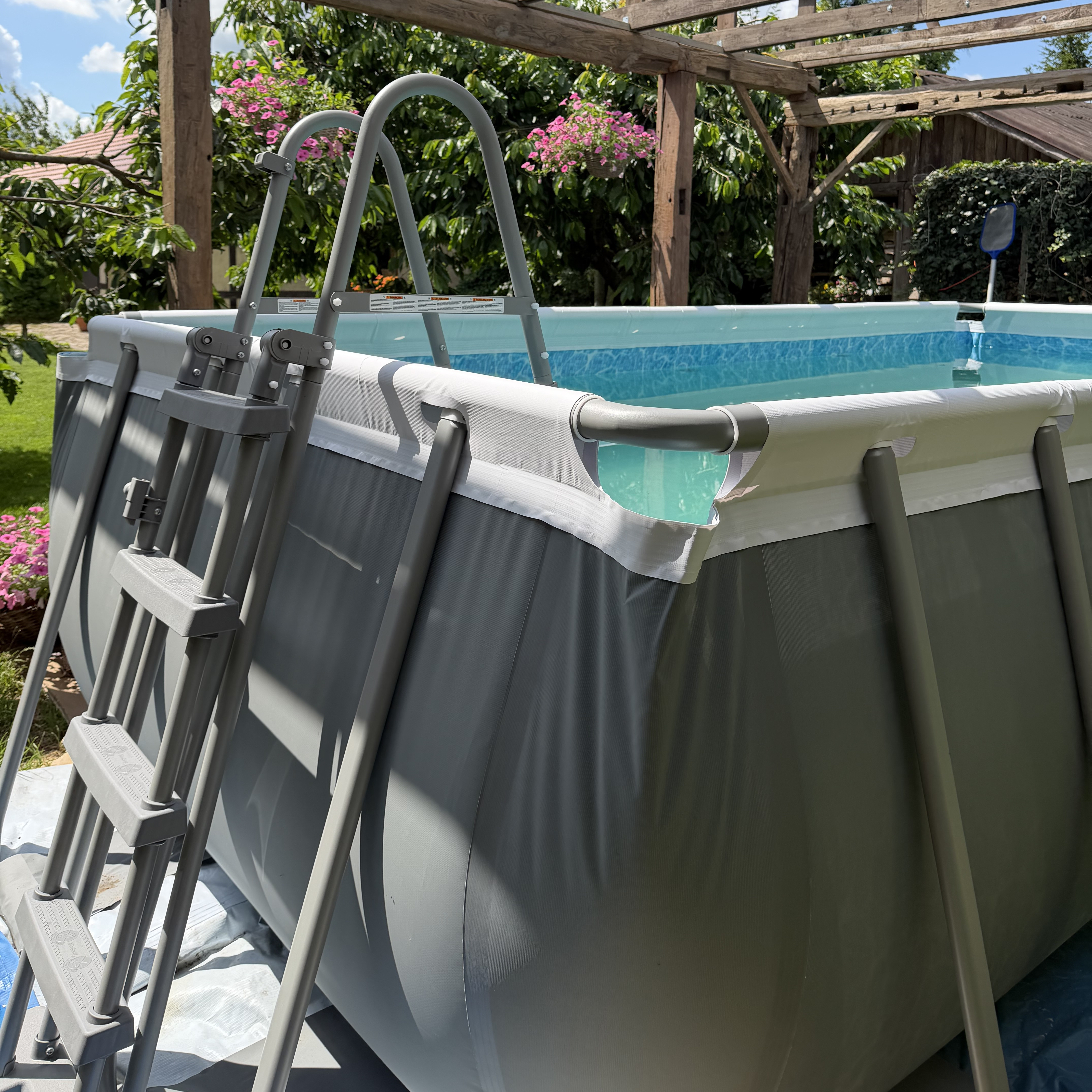 Bazén Bestway Power Steel 4,88 x 2,44 x 1,22 m set fotografia realizácie 3