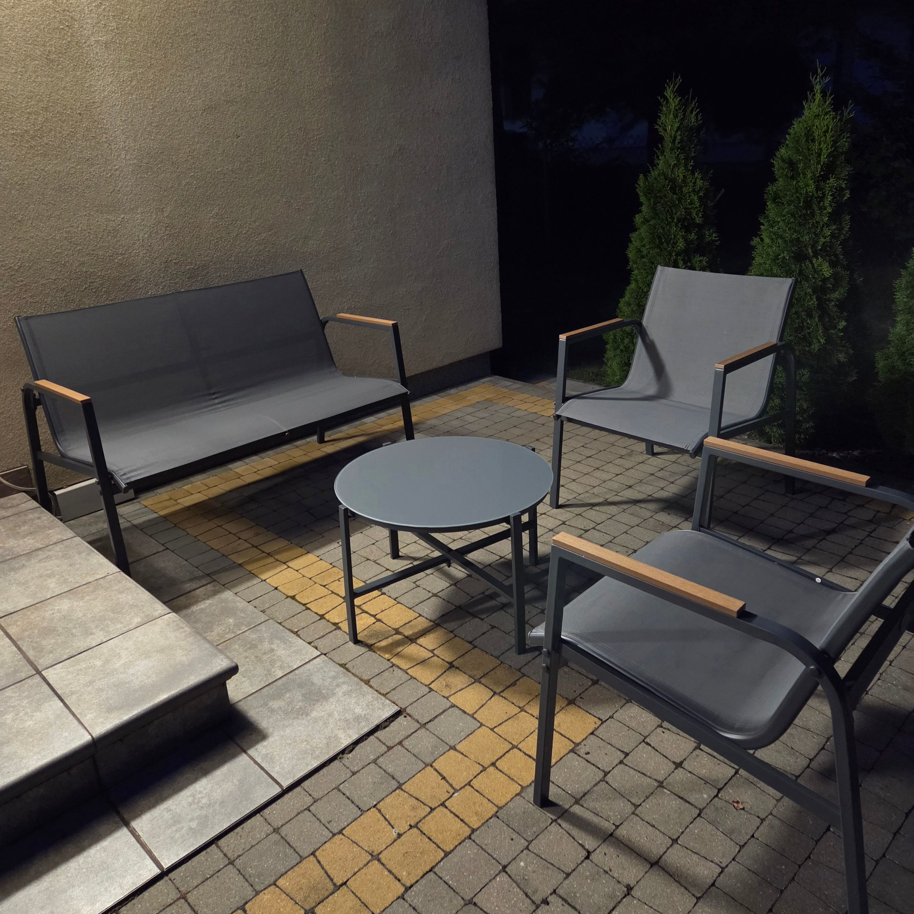 Záhradná zostava Bjørkka MANGO CAFFE Dark Grey fotografia realizácie 1