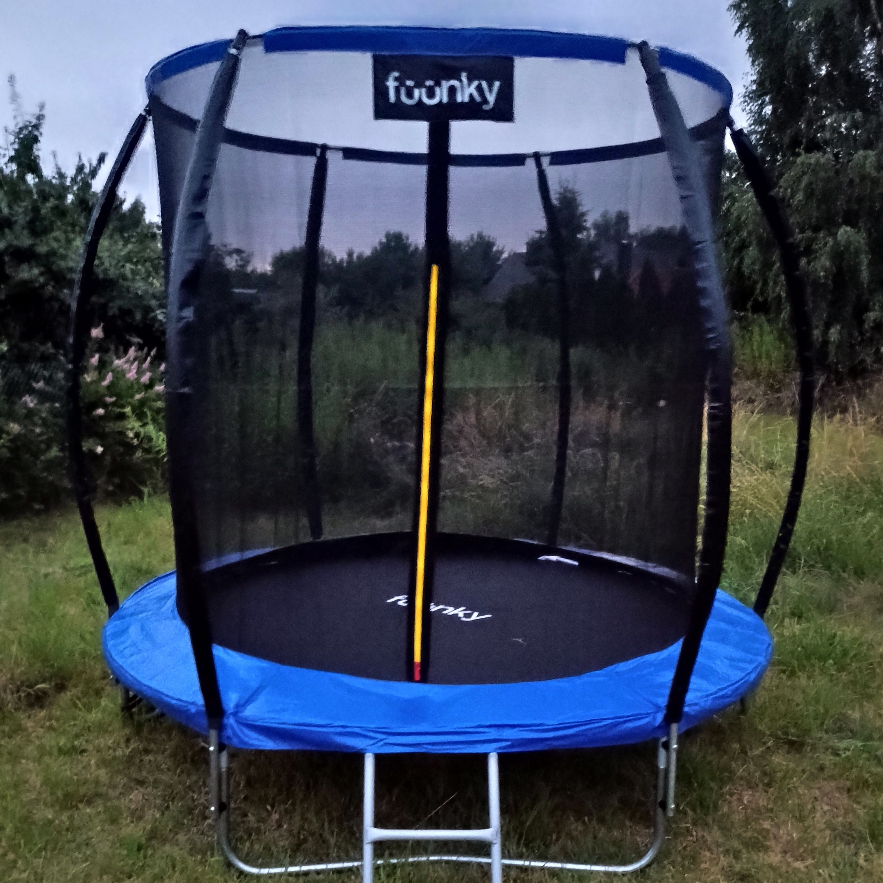 Záhradná trampolína Fuunky 244 cm (8FT) s rebríkom fotografia realizácie 1