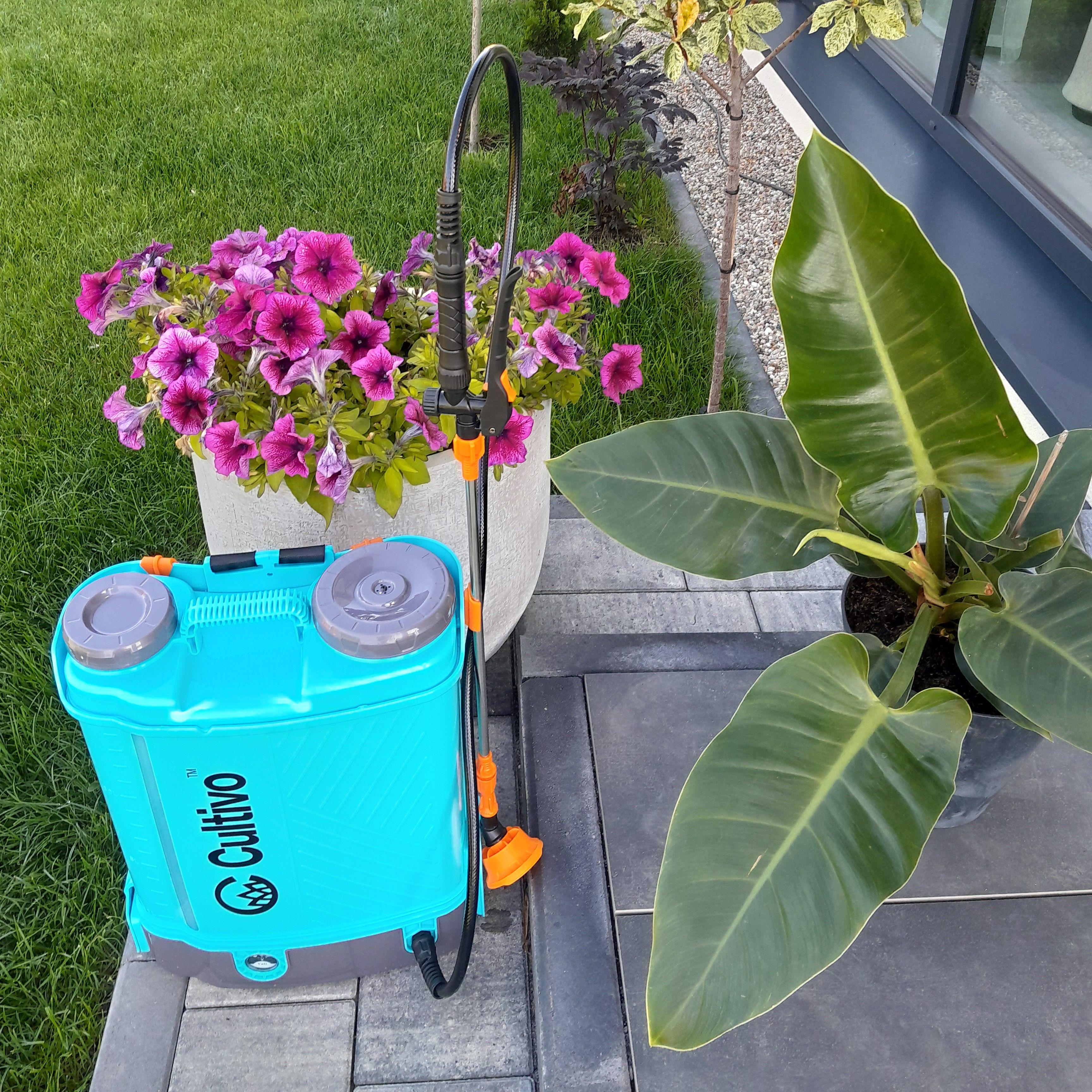 Akumulátorový postrekovač Cultivo 16 l s herbicídnym krytom fotografia realizácie 7