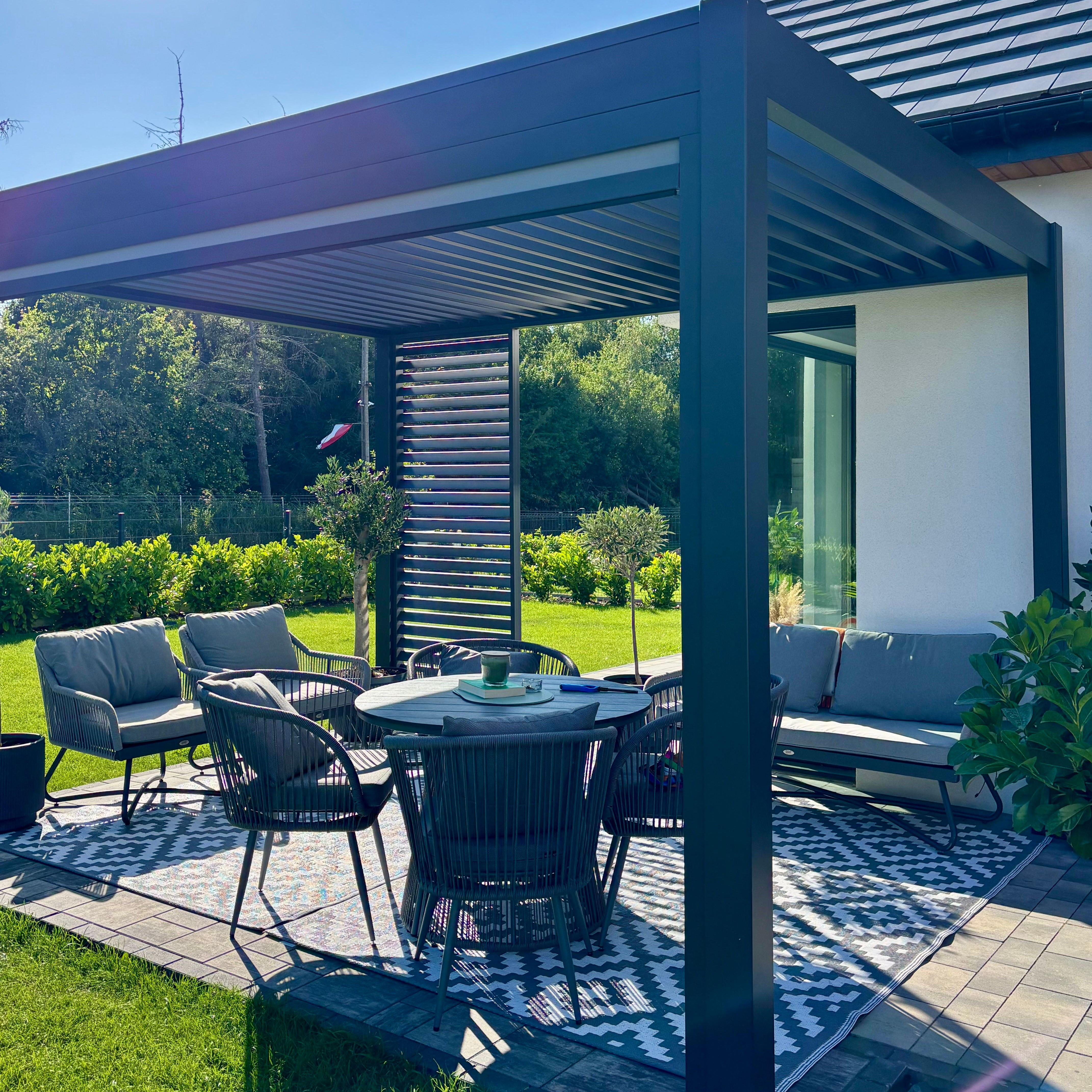 Hliníková pergola Gutroof ELEGANCE 3x4 m antracit fotografia realizácie 1