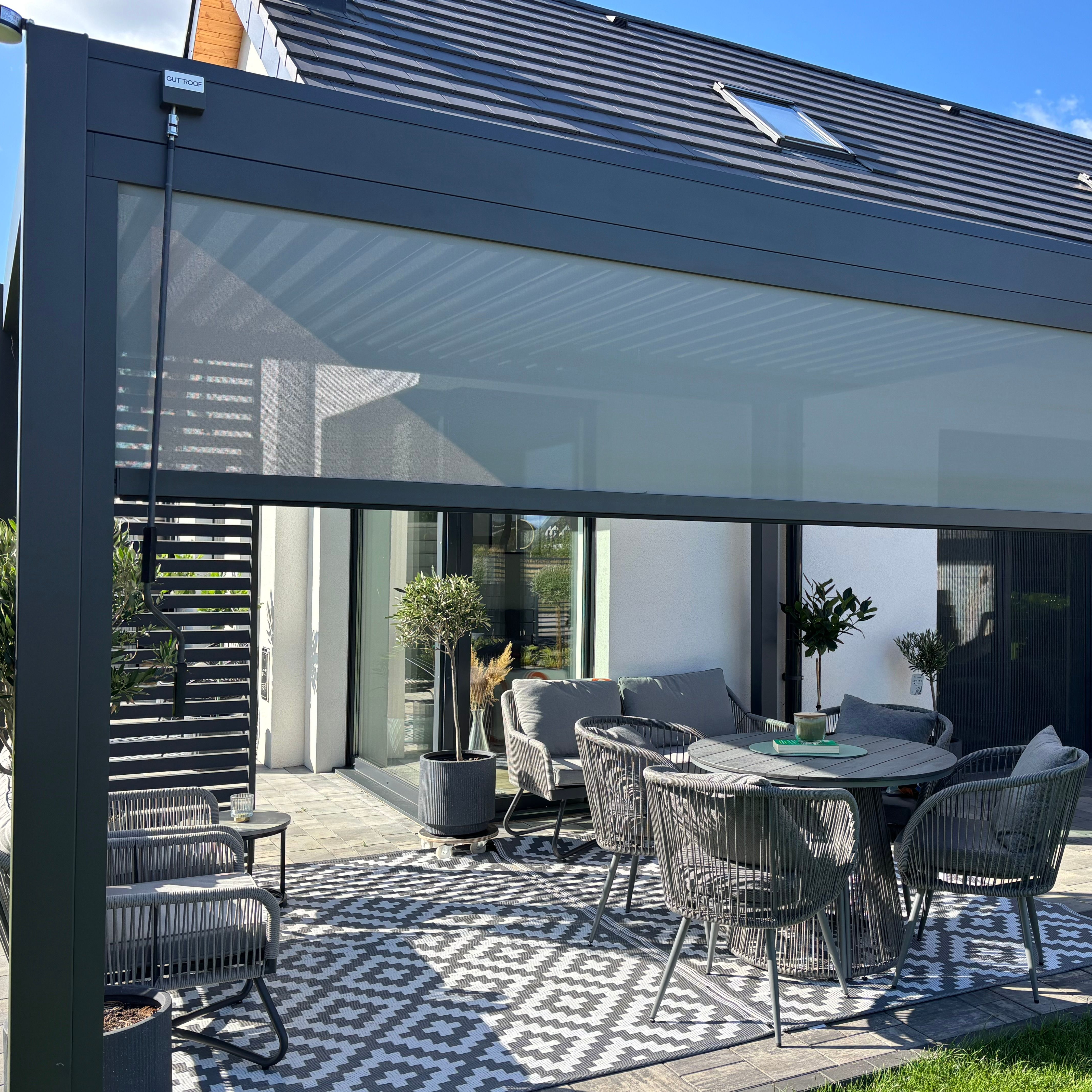 Hliníková pergola Gutroof ELEGANCE 3x4 m antracit fotografia realizácie 2