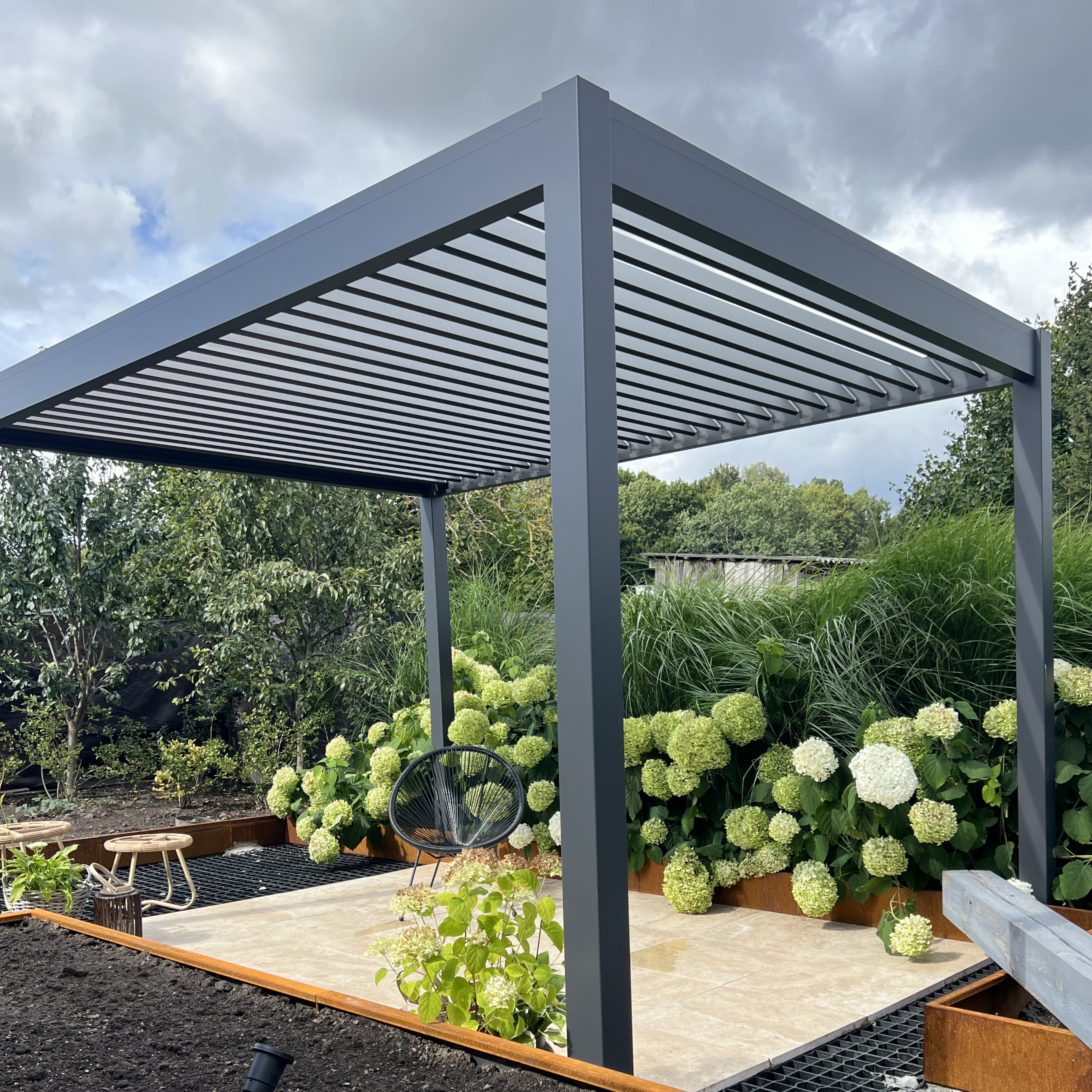 Hliníková pergola Gutroof ELEGANCE 3x4 m antracit fotografia realizácie 6