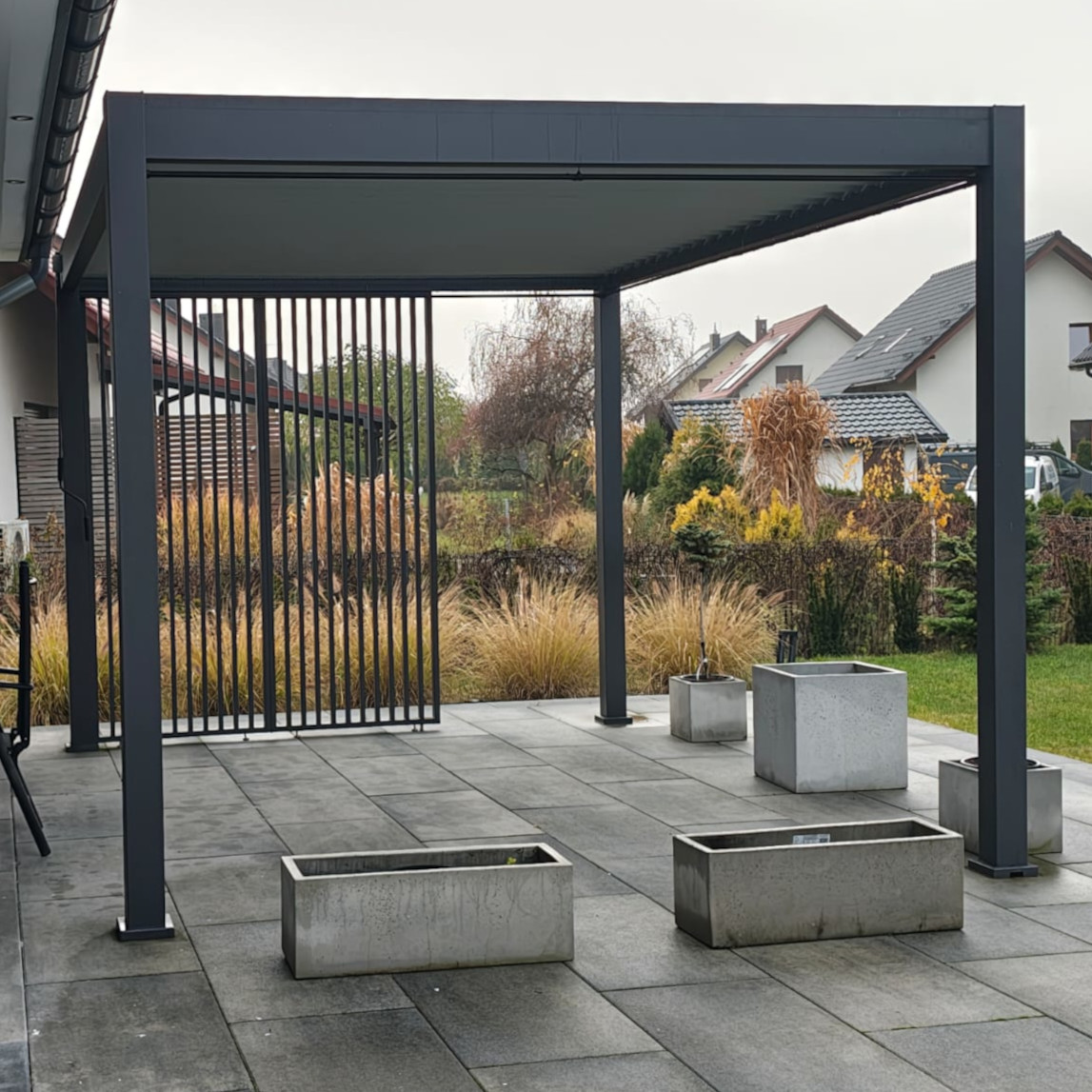 Hliníková pergola Gutroof ELEGANCE 3x4 m antracit fotografia realizácie 4