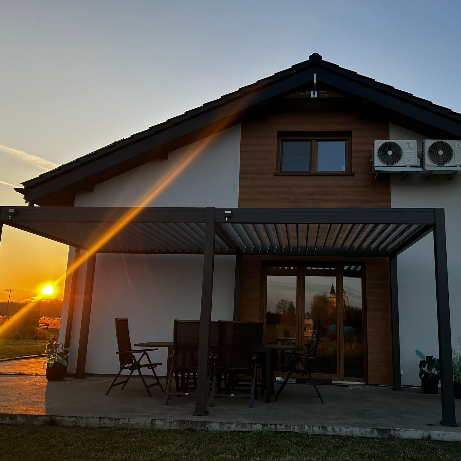 Hliníková pergola Gutroof ELEGANCE 3x6 m antracit fotografia realizácie 6
