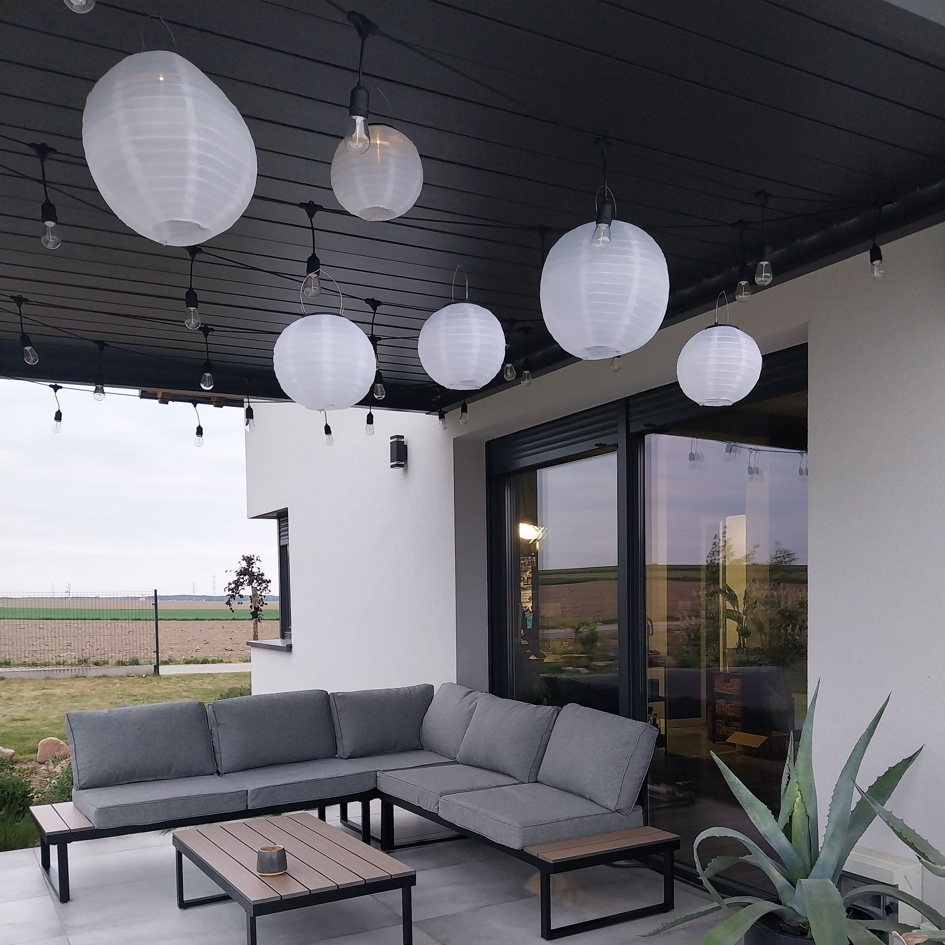 Hliníková pergola ku stene Gutroof ELEGANCE WALL 3x4 m antracit fotografia realizácie 3