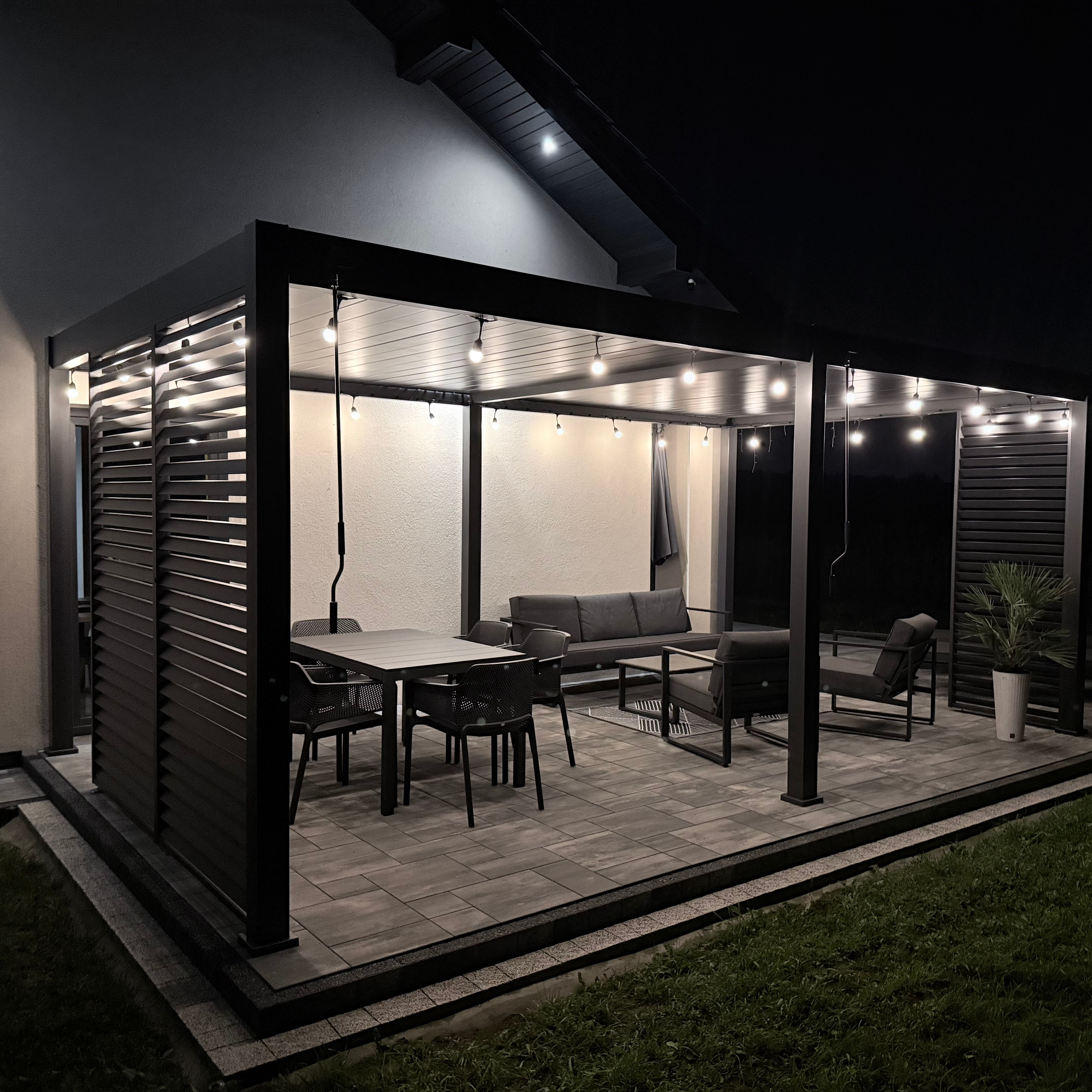 Hliníková pergola Gutroof DELUXE 3,6x6 m antracit fotografia realizácie 1