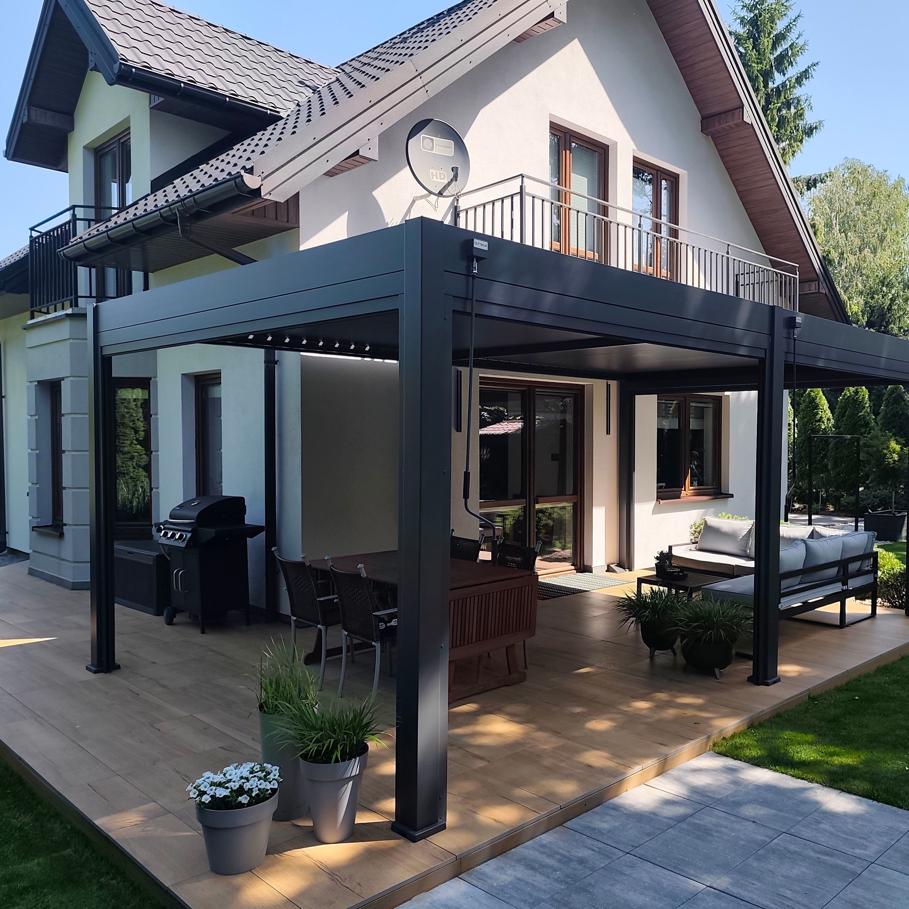 Hliníková pergola Gutroof DELUXE 3,6x6 m antracit fotografia realizácie 5