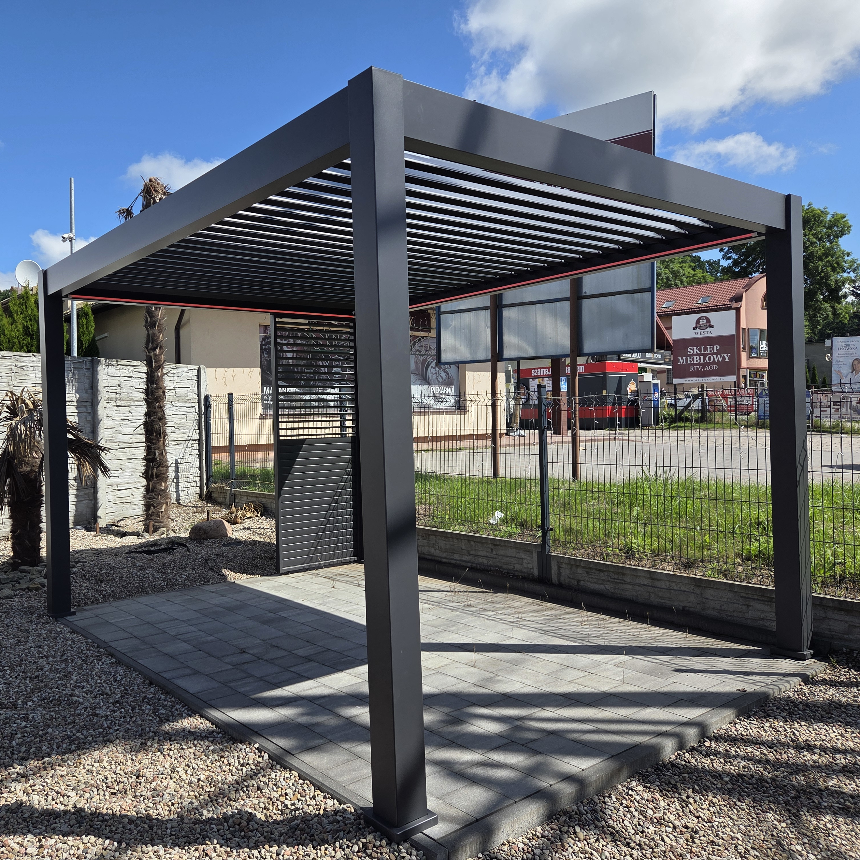 Elektrická hliníková pergola Gutroof DELUXE PRO 3x4 m s LED fotografia realizácie 1