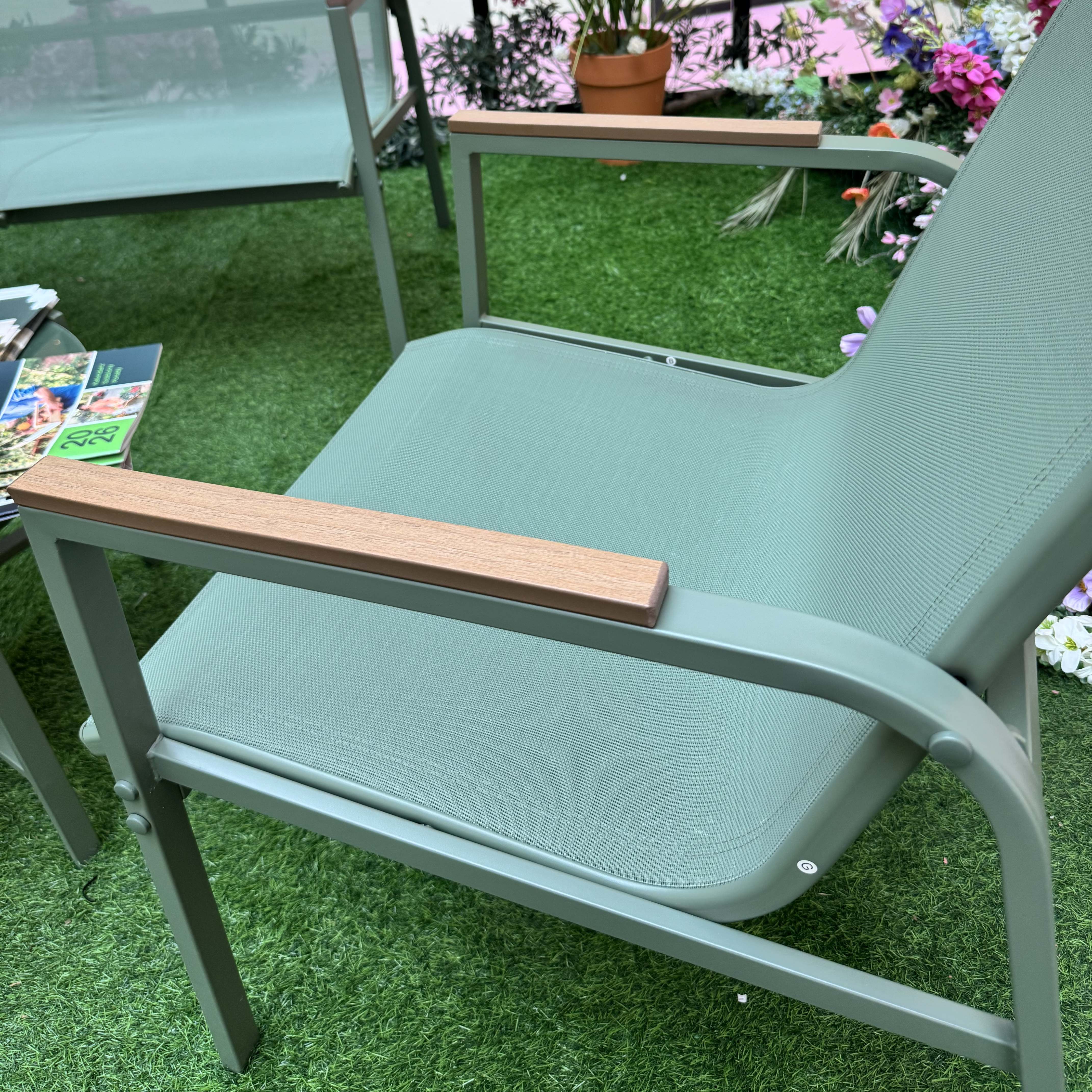 Záhradná zostava Bjørkka MANGO CAFFE Green fotografia realizácie 4