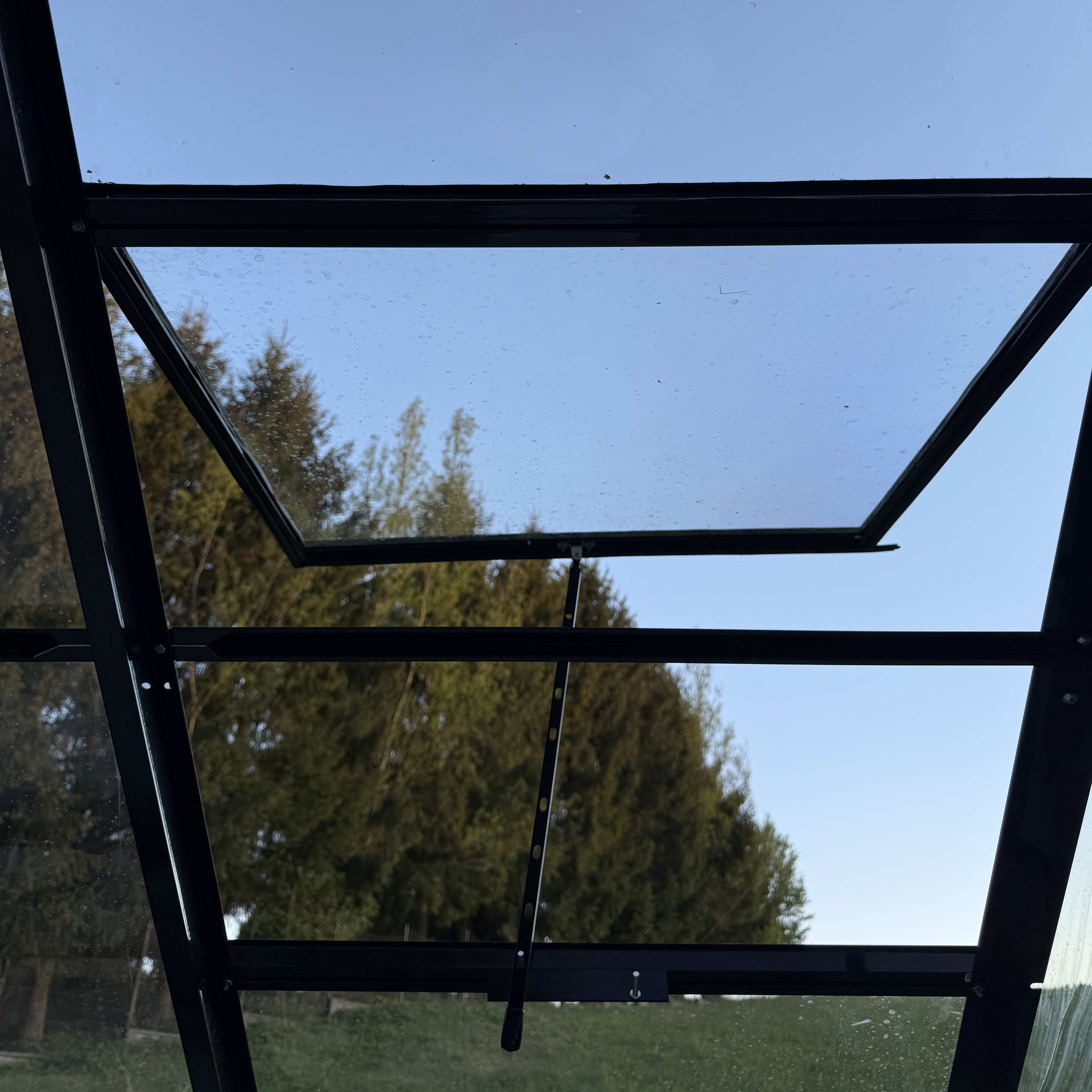 Polytanový skleník PREMIUM Solid PC 278x278cm Black - Cultivo fotografia realizácie 8