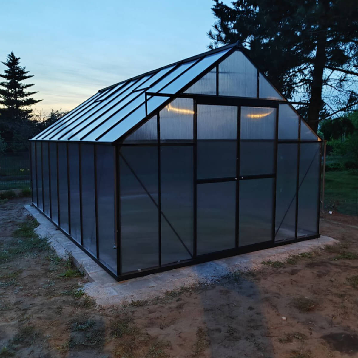 Polykarbonátový skleník Cultivo Slide-In 305x489 cm fotografia realizácie 10