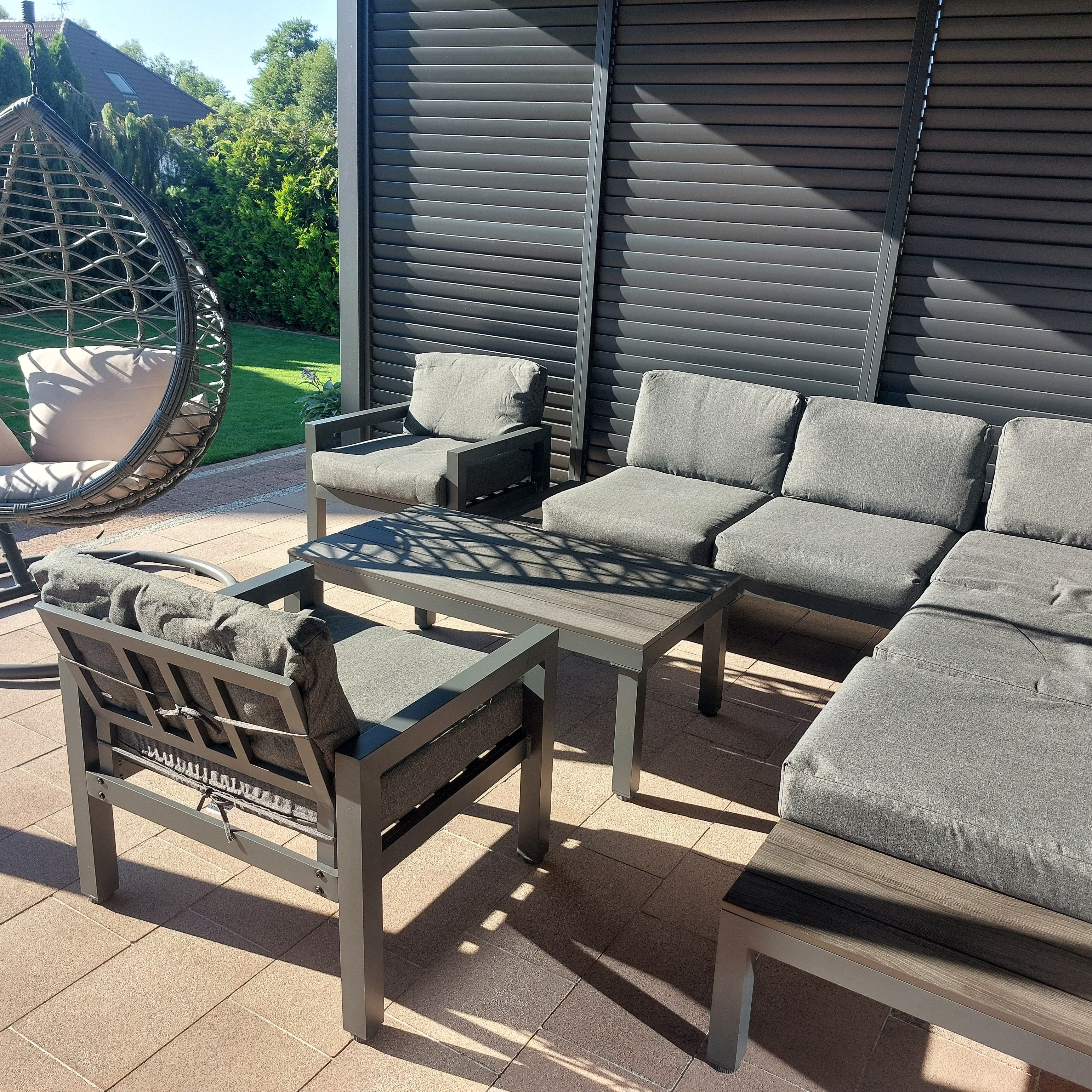 Pergola terasová DELUXE Automatic + LED 3,6x6 Anthracite - Gutroof fotografia realizácie 2