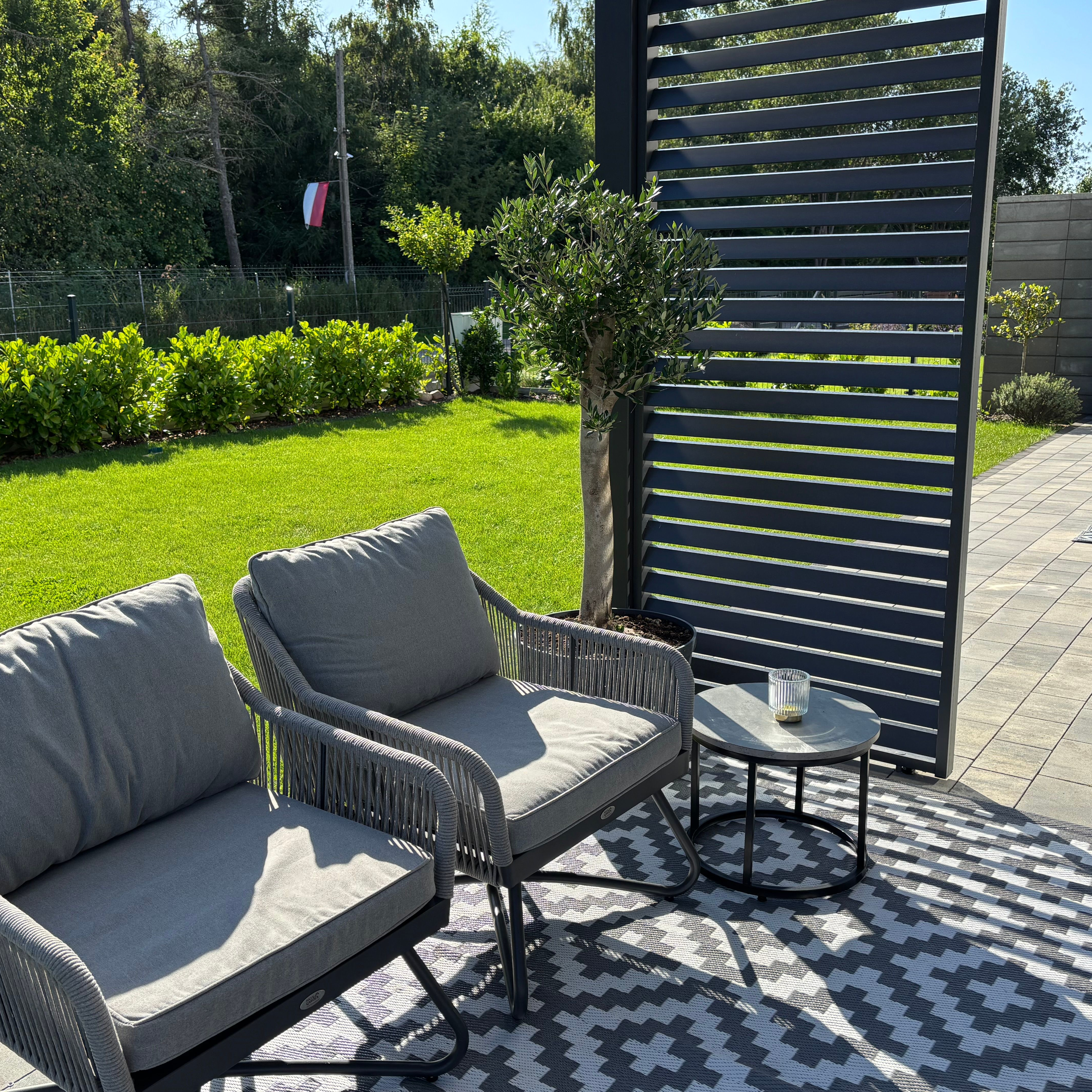 Vonkajší koberec 180x270cm Scandi Grey - MOODME fotografia realizácie 4