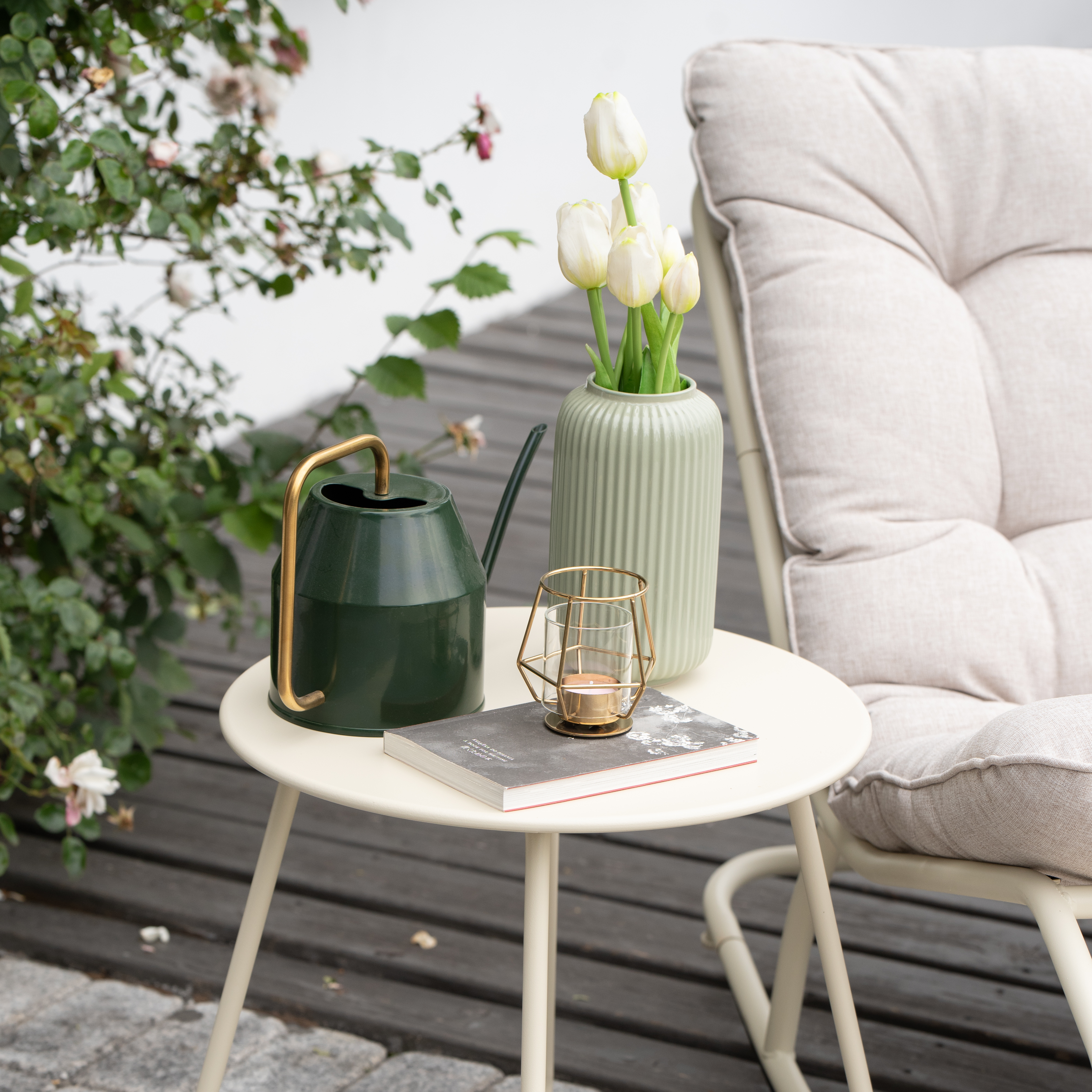 Hojdacie kreslo na terasu AGAVA so stolíkom ART Light Beige - Bjørkka fotografia realizácie 5