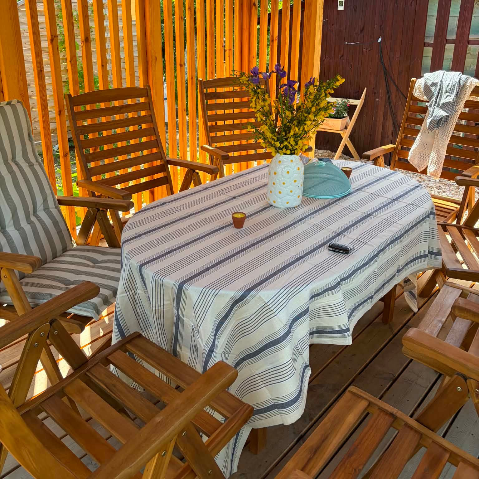 Drevená záhradná zostava AKADIA DINING 190/8+1 - Bjørkka fotografia realizácie 1