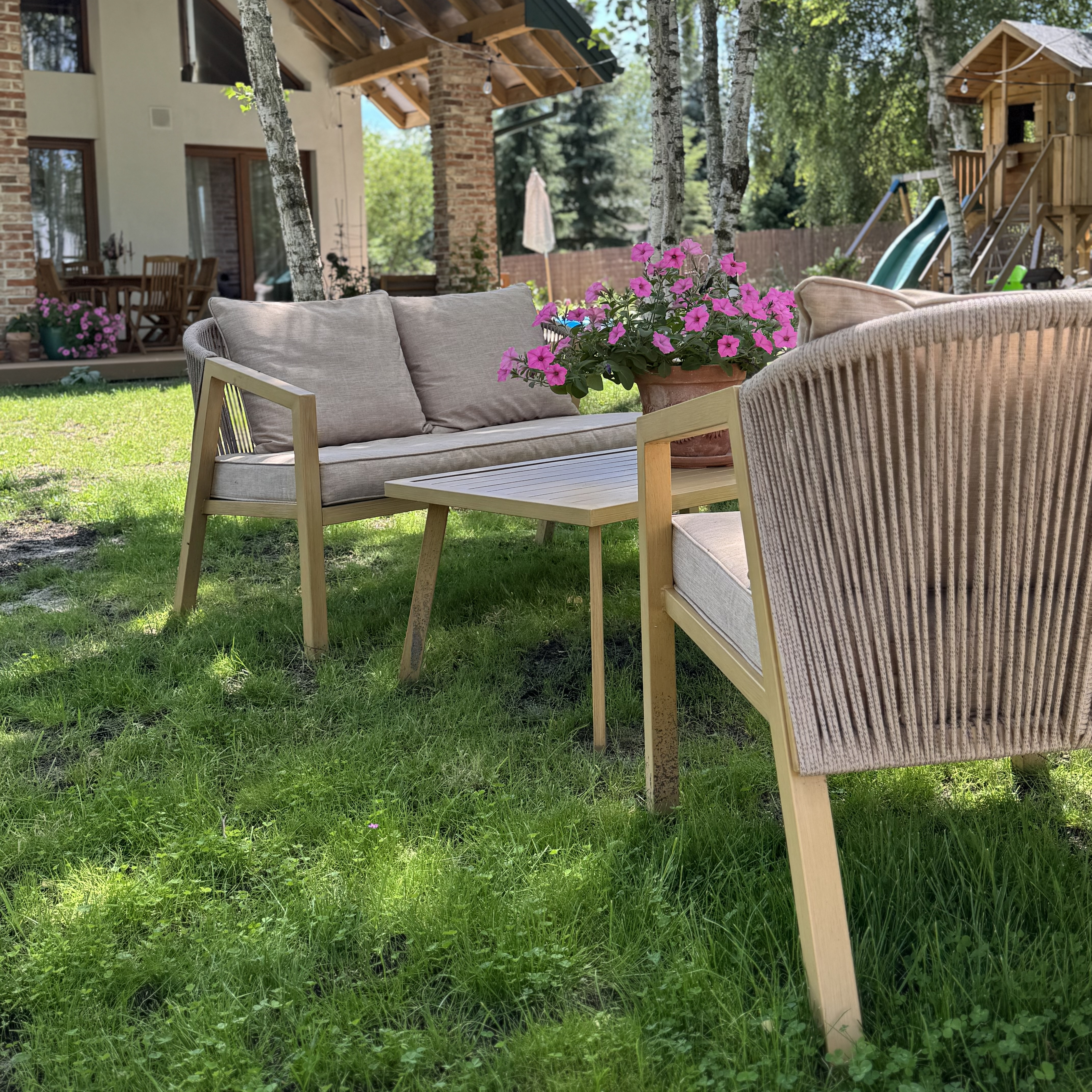 Terarový set LOARA CAFFE WOOD LOOK - Bjørkka fotografia realizácie 1