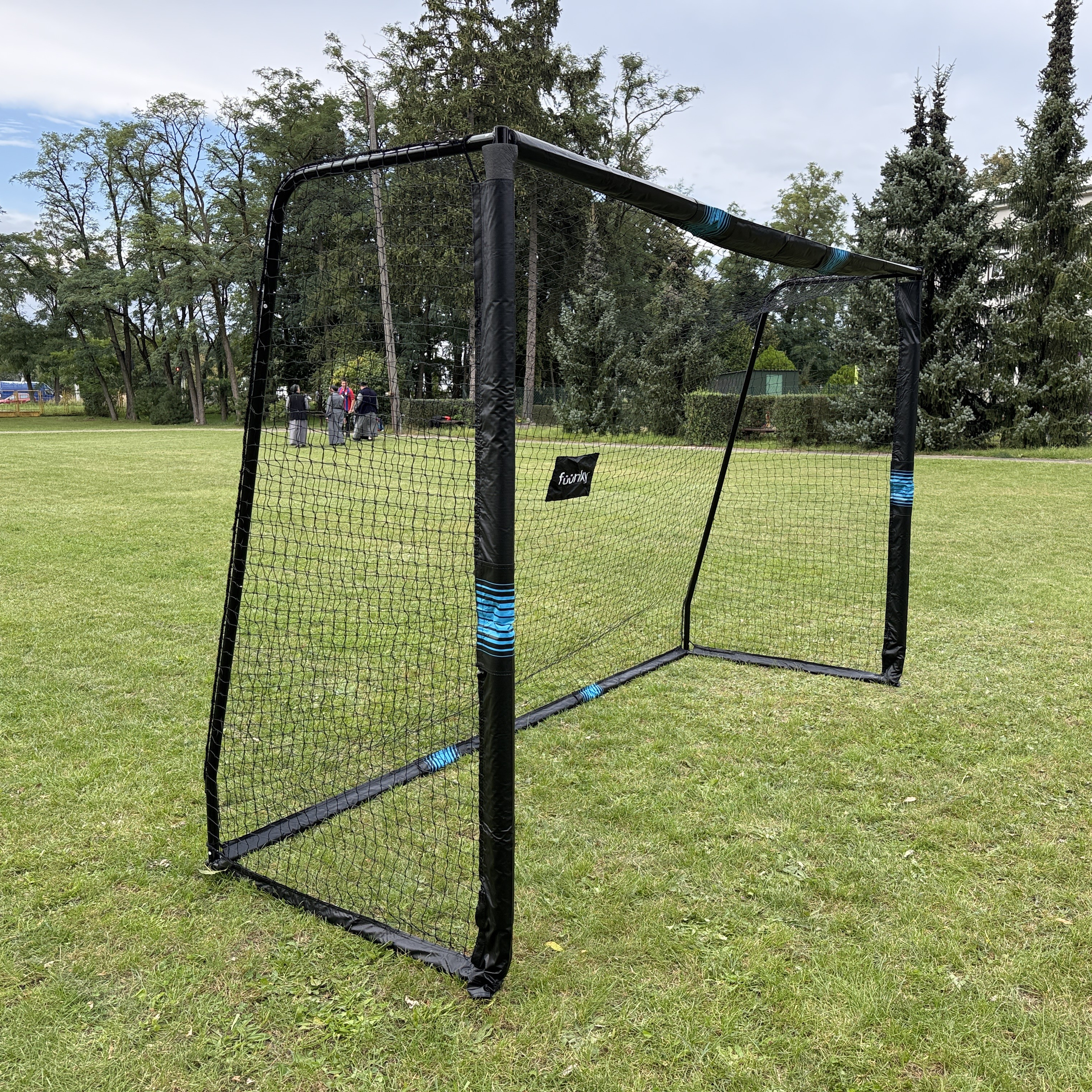 Záhradná futbalová bránka 300x200x120 cm - Fuunky fotografia realizácie 3
