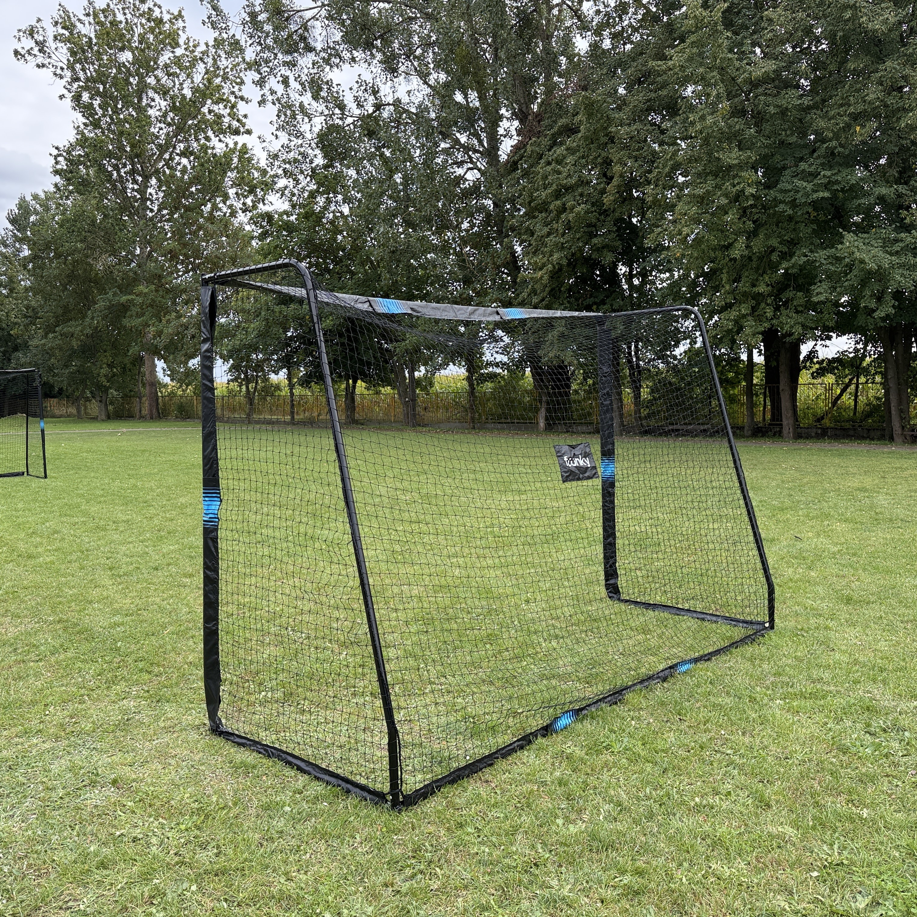Záhradná futbalová bránka 300x200x120 cm - Fuunky fotografia realizácie 6