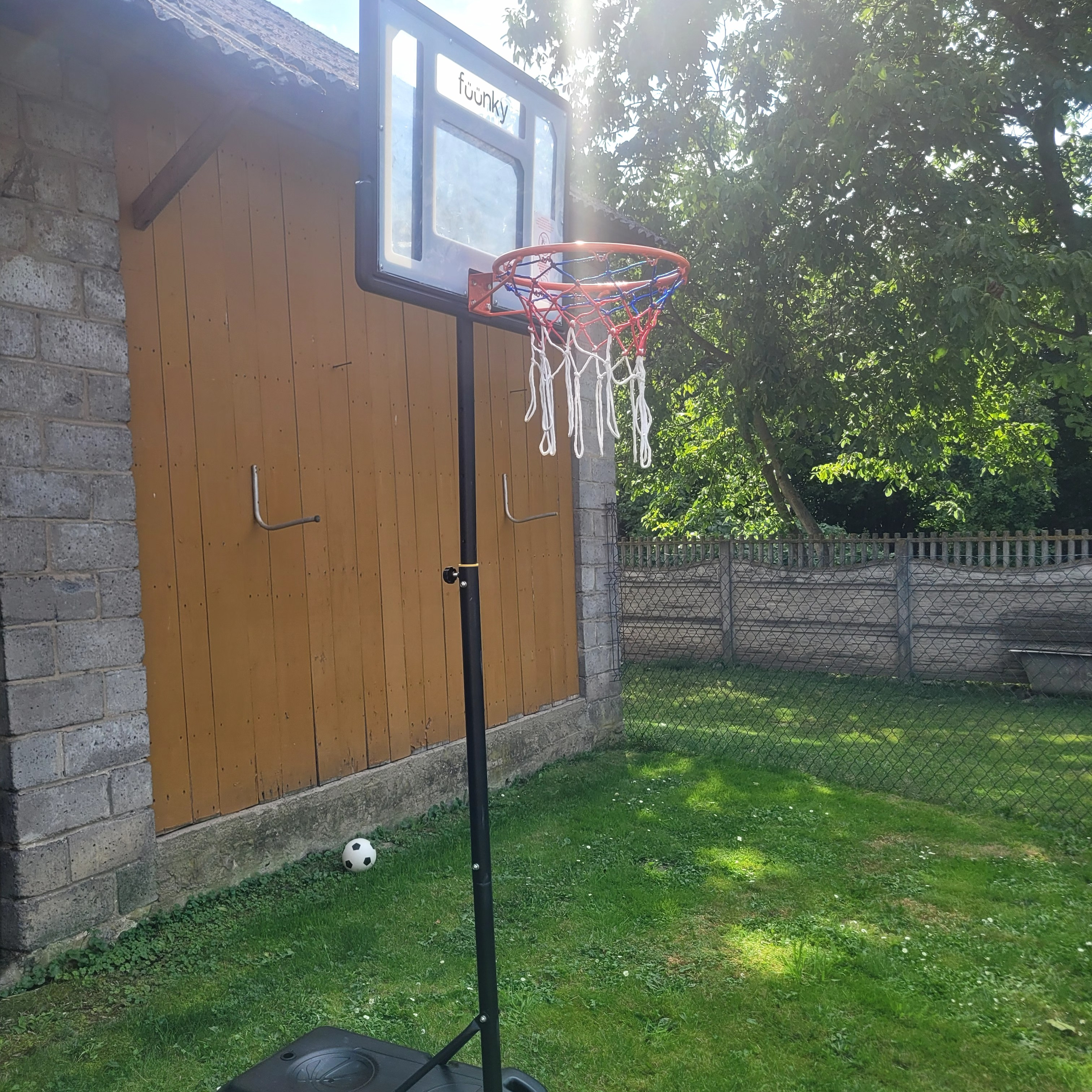 Mobilný košík na basketbal 150-210 cm - Fuunky fotografia realizácie 2