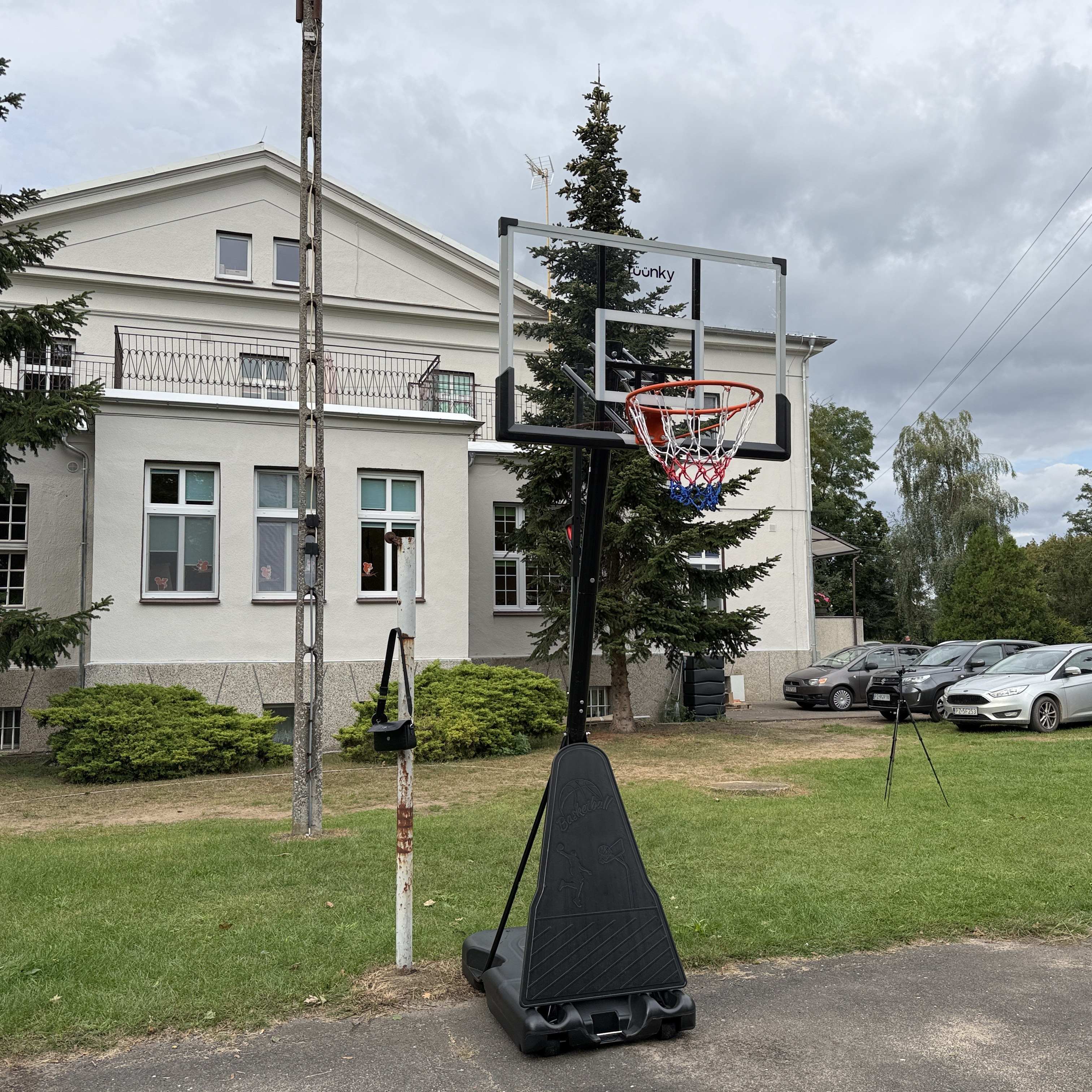 Mobilný basketbalový kôš na záhradu 245-305 cm - Fuunky fotografia realizácie 1