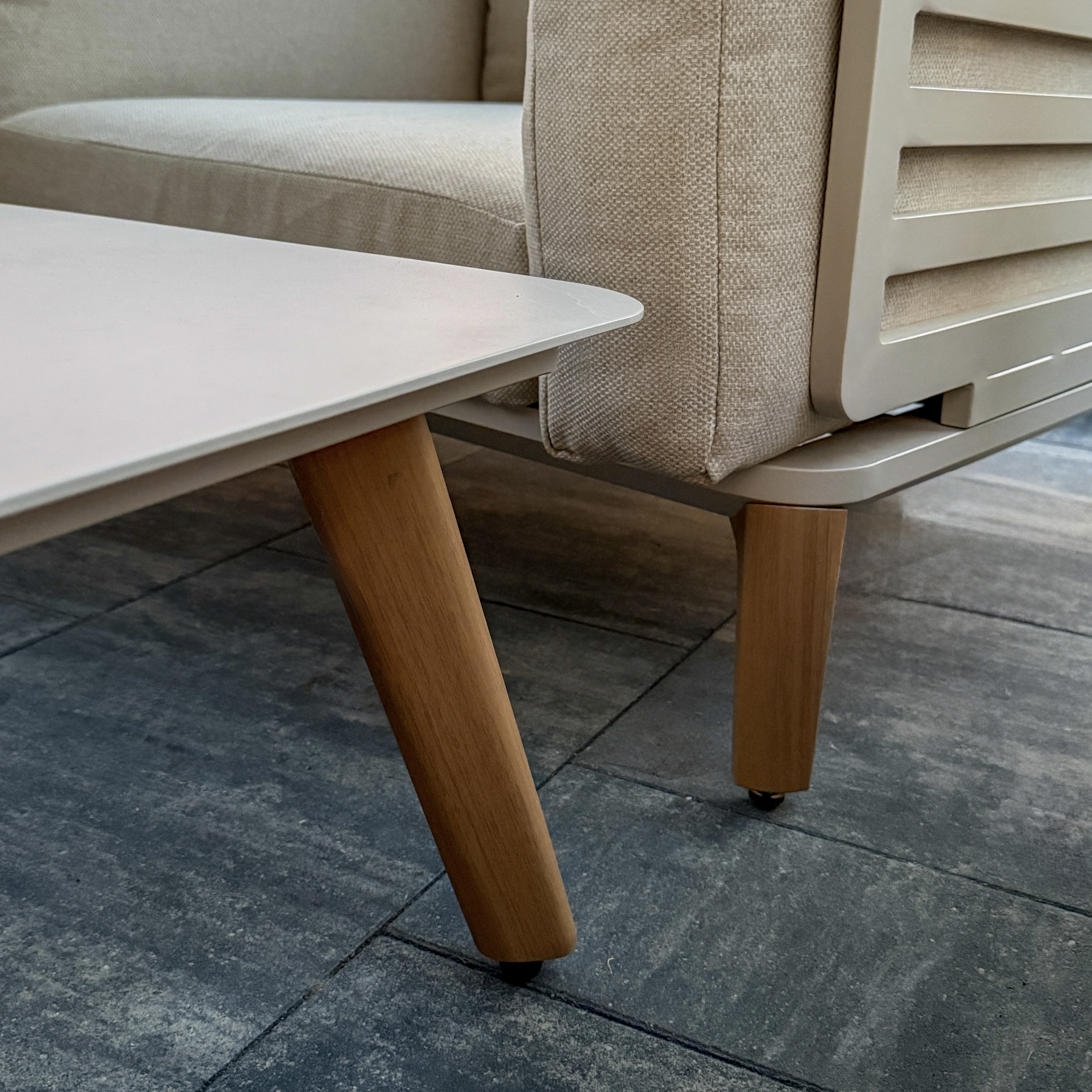 Zostava záhradného nábytku RADISSON CAFFE Beige - Furrore fotografia realizácie 1