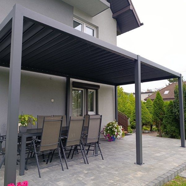 Záhradná pergola PRIMARY  3x5,8 Antracitová - Gutroof fotografia realizácie 13