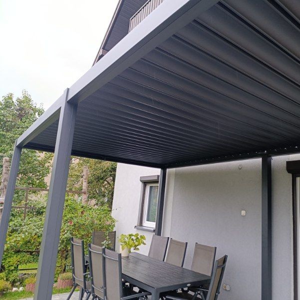 Záhradná pergola PRIMARY  3x5,8 Antracitová - Gutroof fotografia realizácie 14