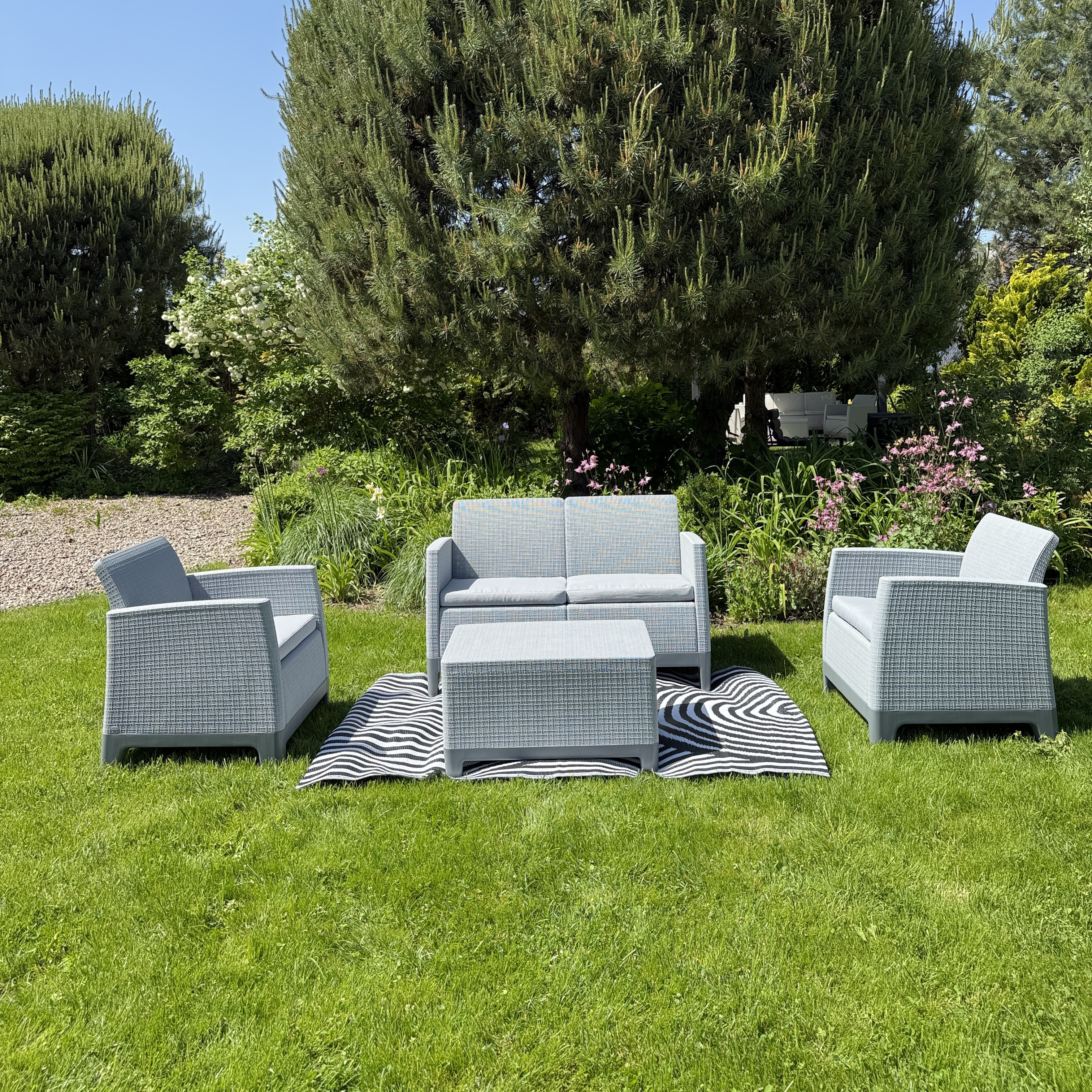 Záhradná súprava Scandi Forma Ash Grey-Storm Grey/ Light Grey - Keter fotografia realizácie 6
