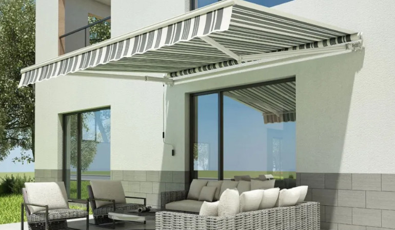 Ter&aacute;sov&aacute; mark&iacute;za CLASSIC 400x300 White/Grey - Gutroof nad z&aacute;hradn&yacute;m n&aacute;bytkom, pripevnen&aacute; na stenu domu